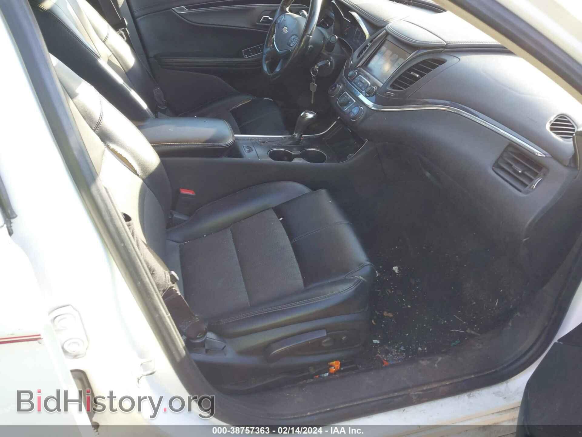 2017 CHEVROLET IMPALA - VIN: 1G1105S35HU179982 - Фото 5