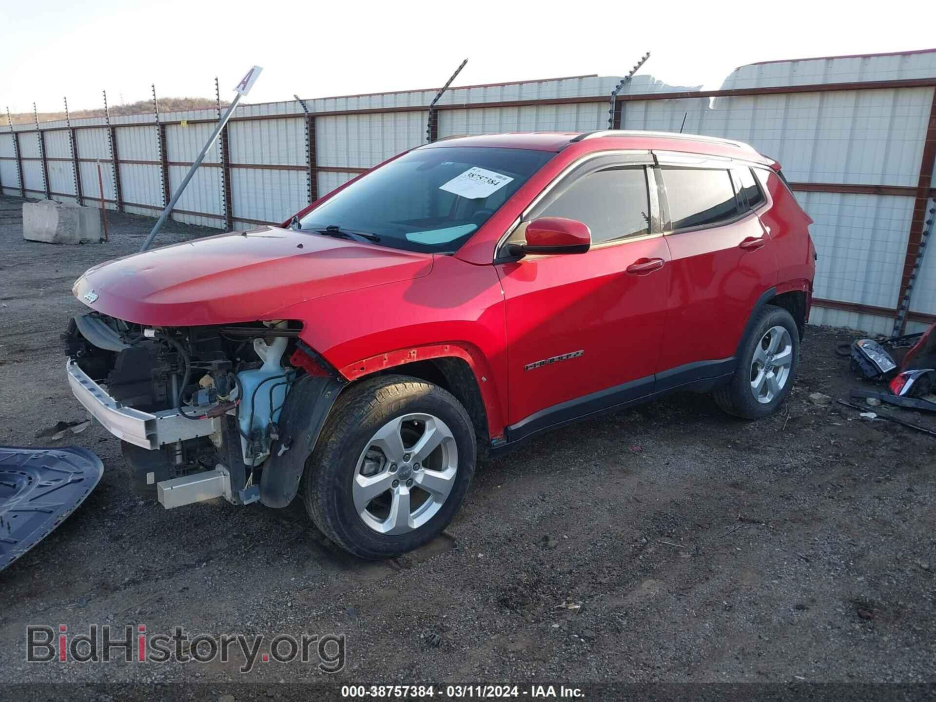 2018 JEEP COMPASS - VIN: 3C4NJCBB2JT102231 - Фото 2
