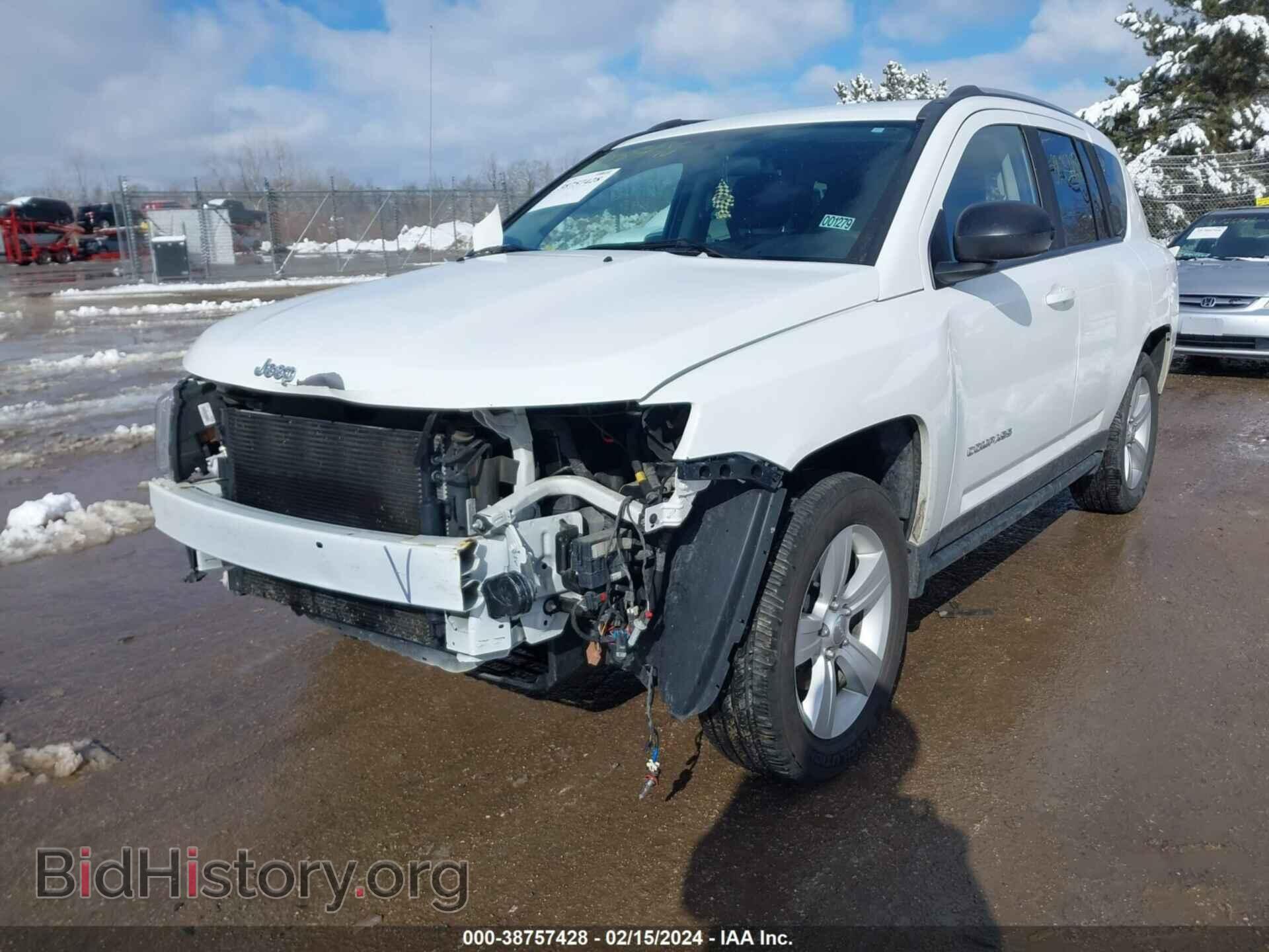 2015 JEEP COMPASS - VIN: 1C4NJDBB9FD381468 - Photo 2