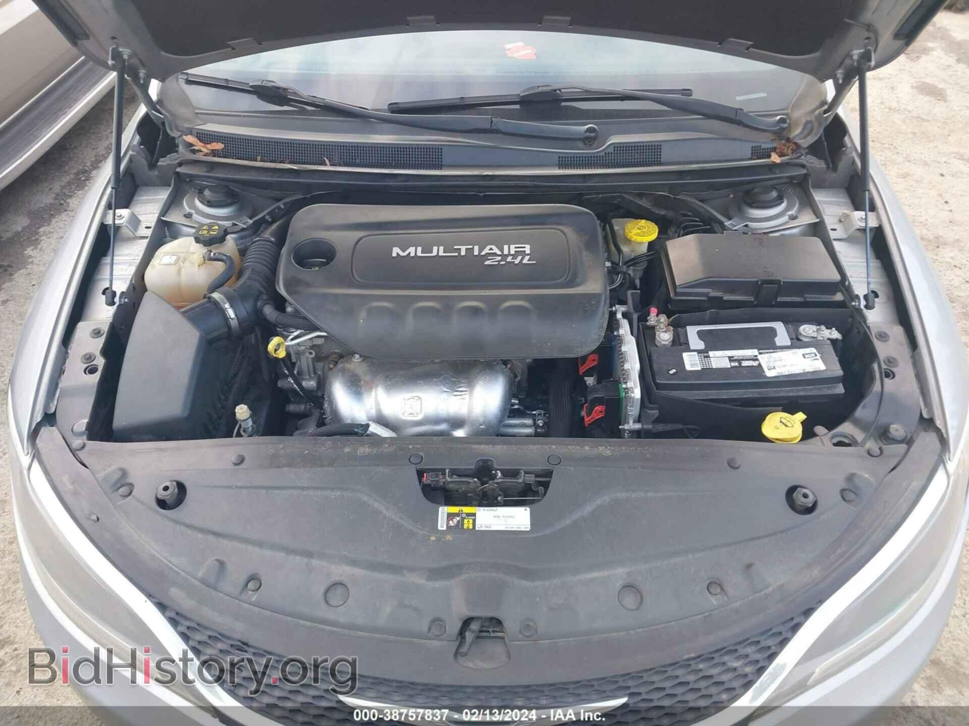 2015 CHRYSLER 200 - VIN: 1C3CCCAB3FN505438 - Фото 10