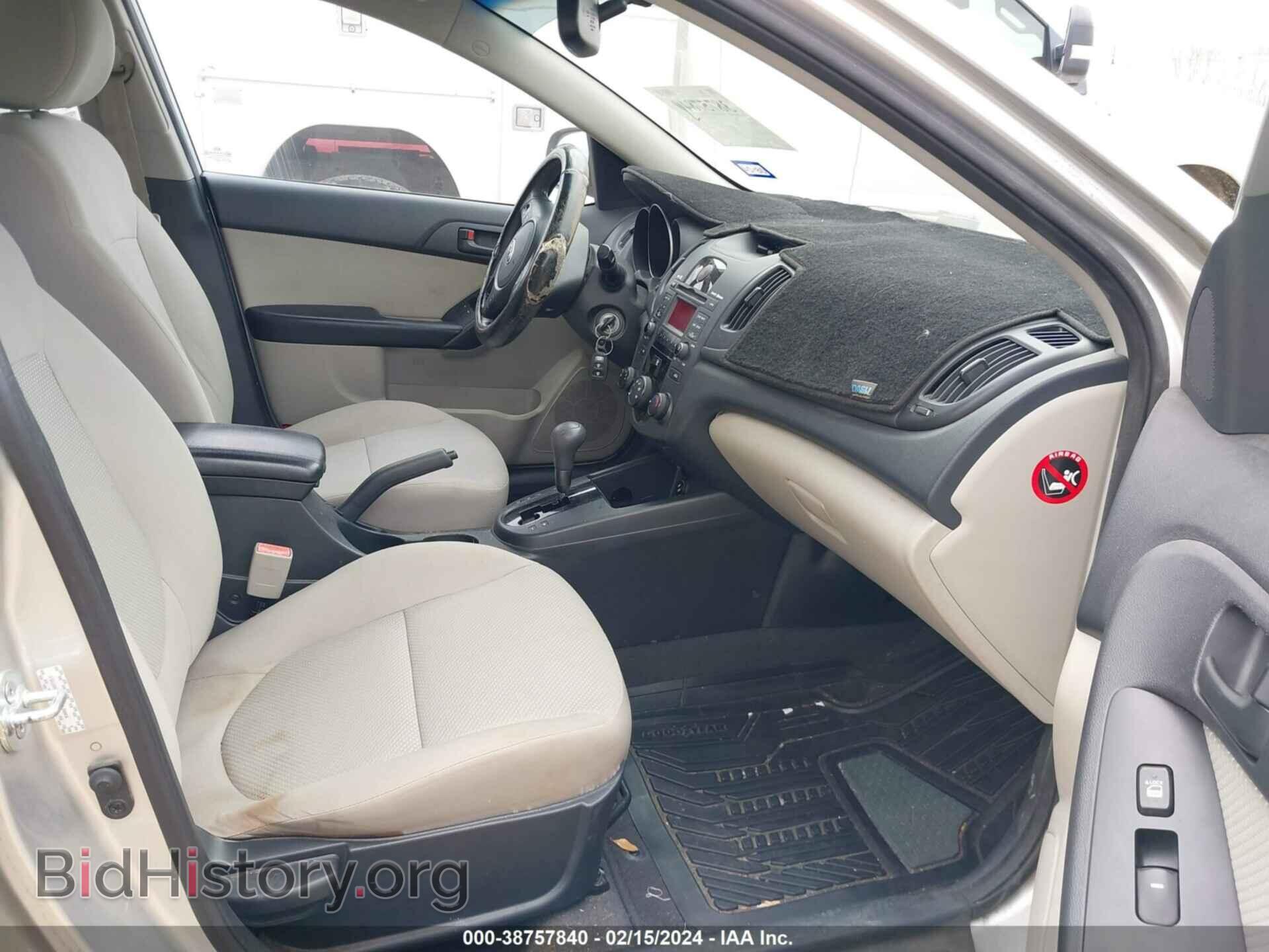2010 KIA FORTE - VIN: KNAFU4A24A5107351 - Фото 5