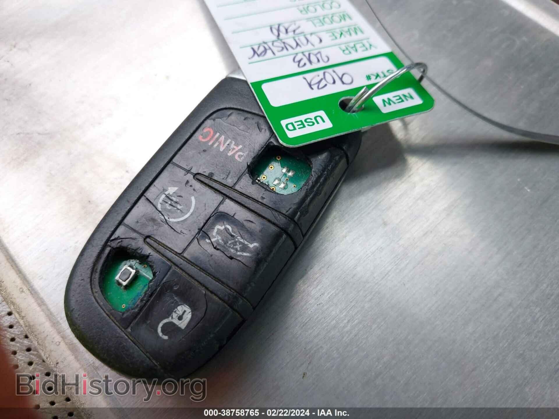 2013 CHRYSLER 300C - VIN: 2C3CCAET8DH580746 - Фото 11