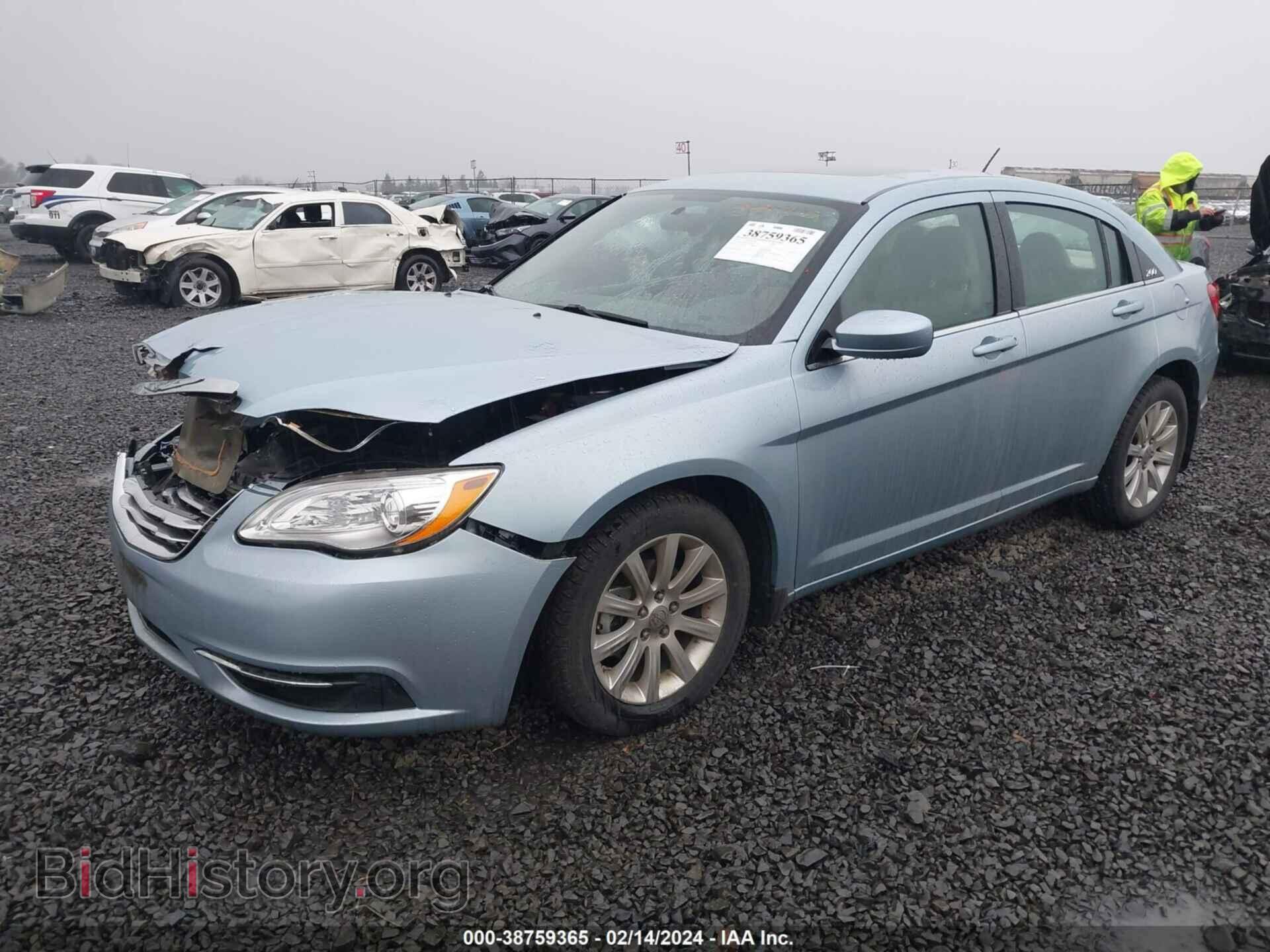 2012 CHRYSLER 200 - VIN: 1C3CCBBG5CN144410 - Фото 2