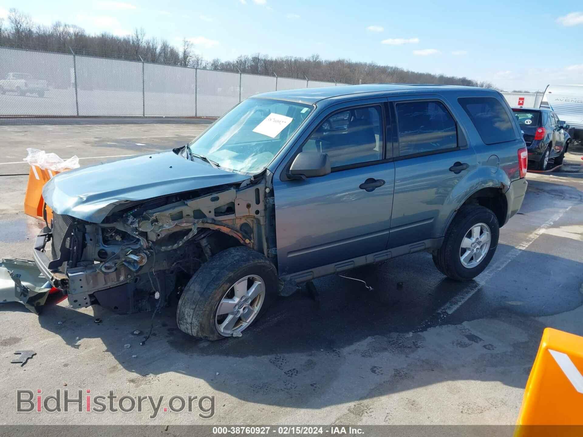 2010 FORD ESCAPE - VIN: 1FMCU0C72AKC46043 - Фото 2