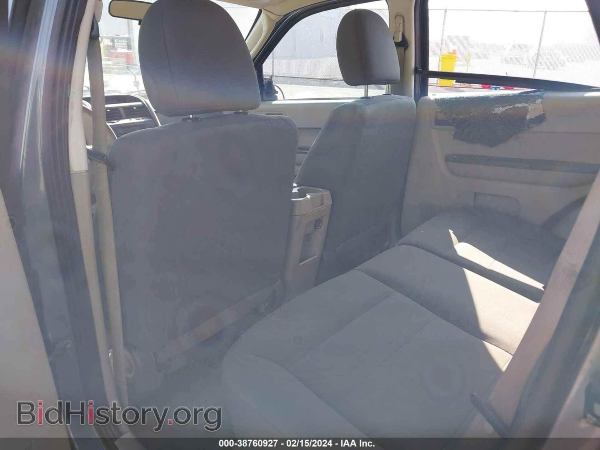 2010 FORD ESCAPE - VIN: 1FMCU0C72AKC46043 - Фото 8