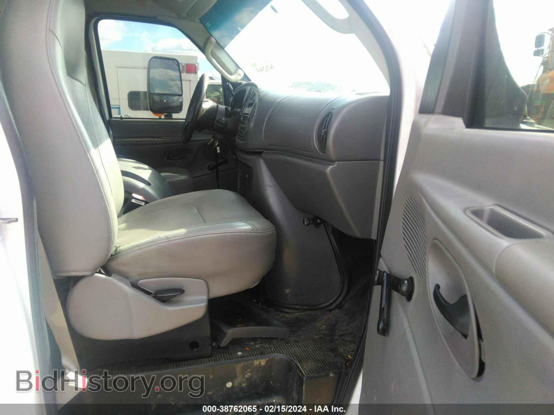 2006 FORD E-450 CUTAWAY - VIN: 1FDXE45S26DA63728 - Фото 5