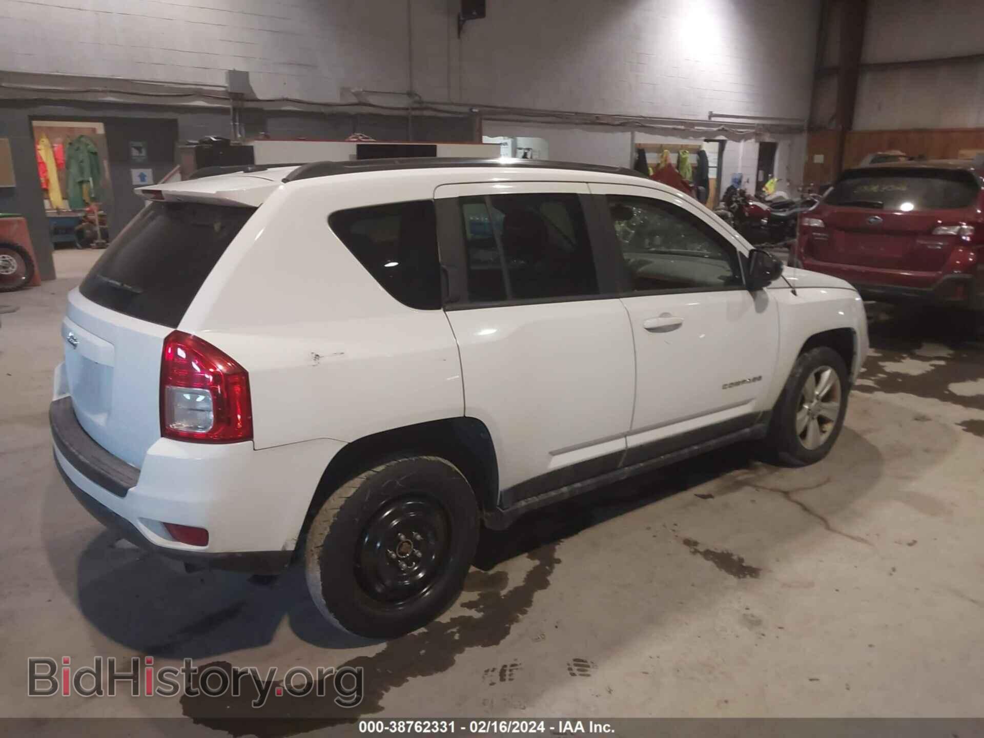 2013 JEEP COMPASS - VIN: 1C4NJDBB9DD207638 - Фото 4