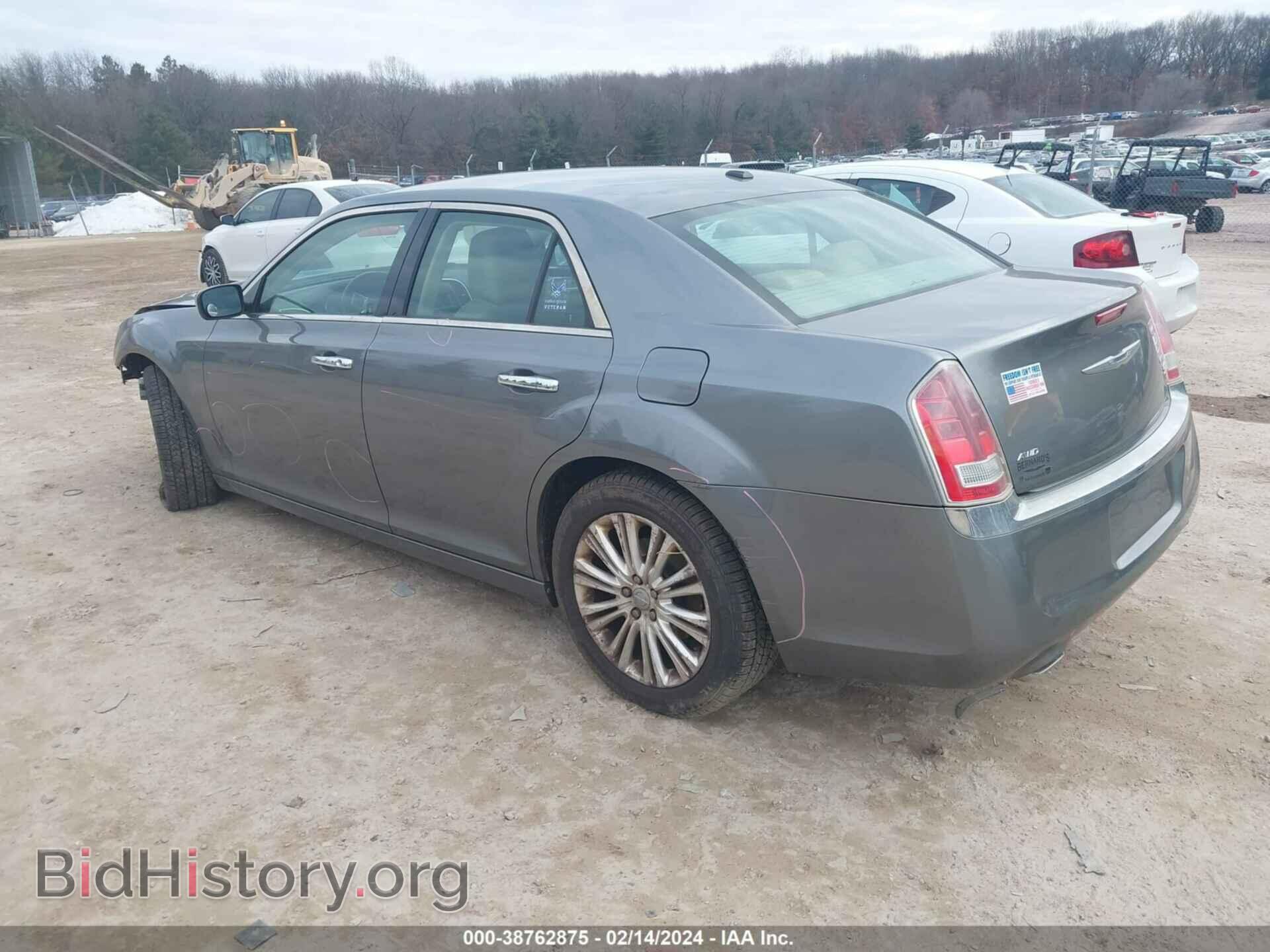 2012 CHRYSLER 300 - VIN: 2C3CCAHG2CH139191 - Фото 3