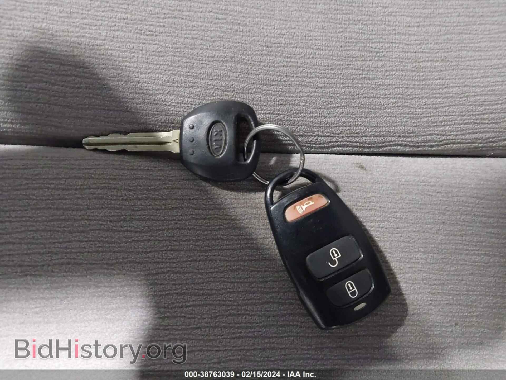 2011 KIA SEDONA - VIN: KNDMG4C72B6405015 - Фото 11