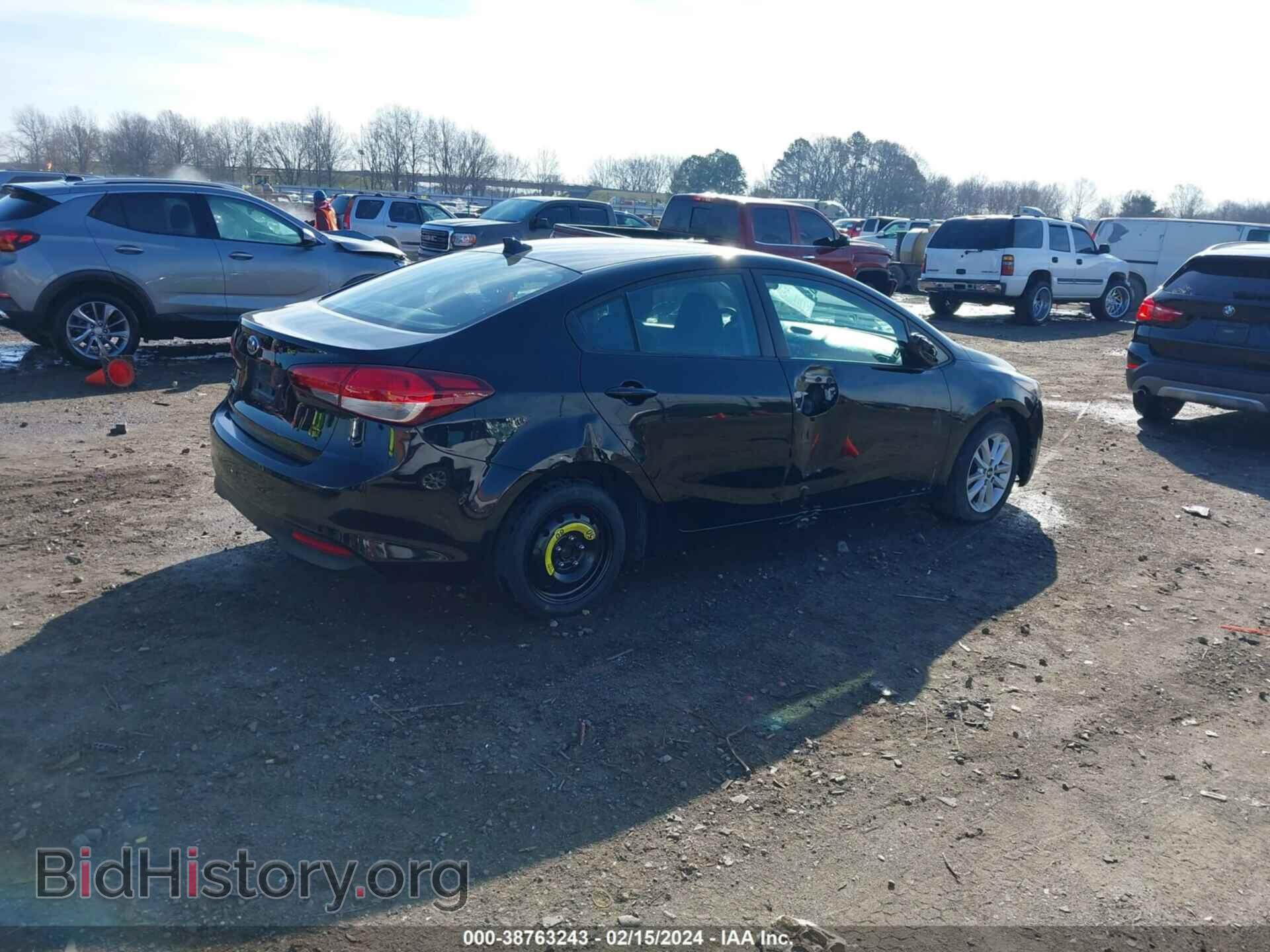2017 KIA FORTE - VIN: 3KPFL4A79HE128860 - Фото 4