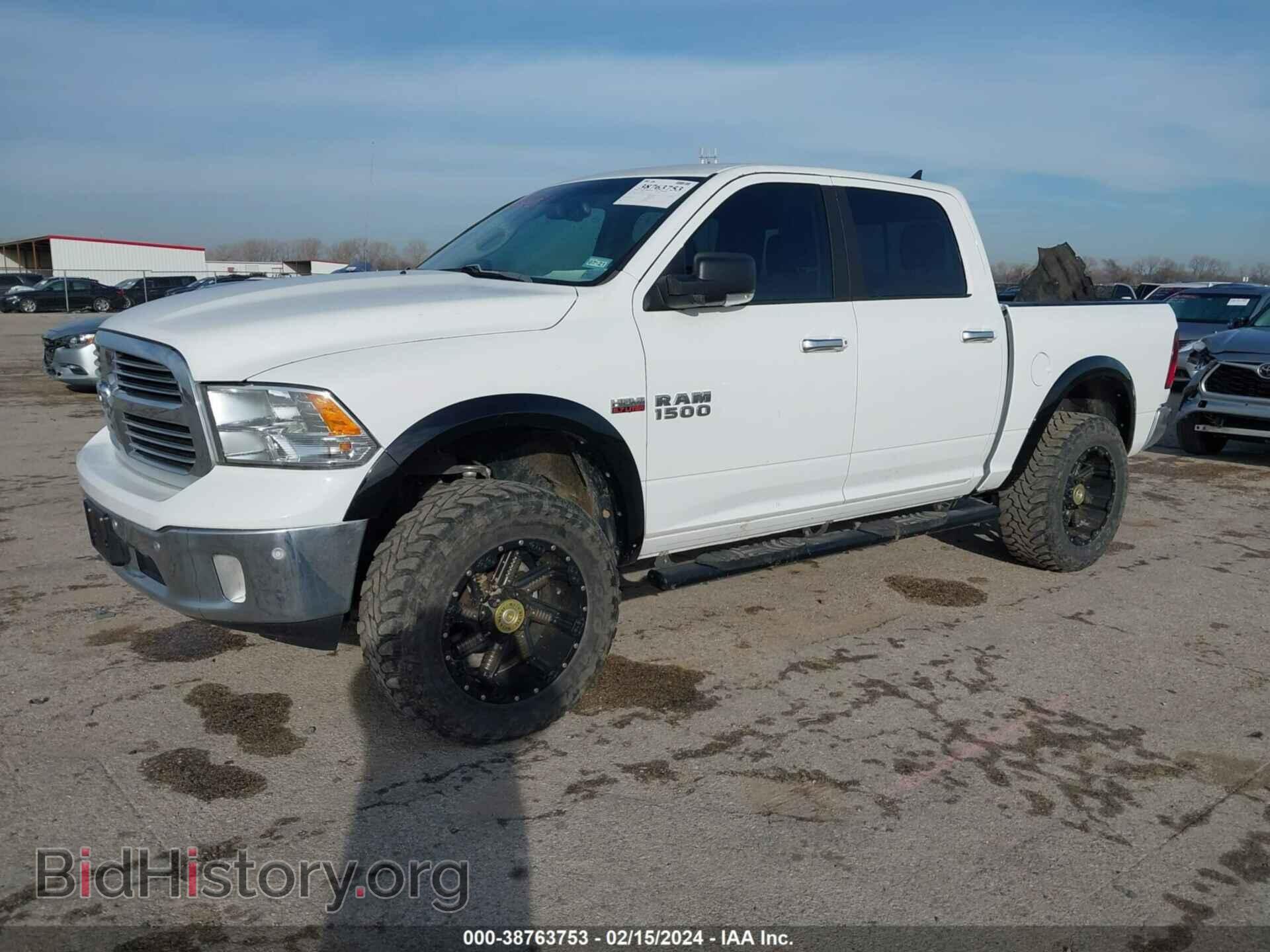 2018 RAM 1500 - VIN: 1C6RR7LT7JS167528 - Фото 2