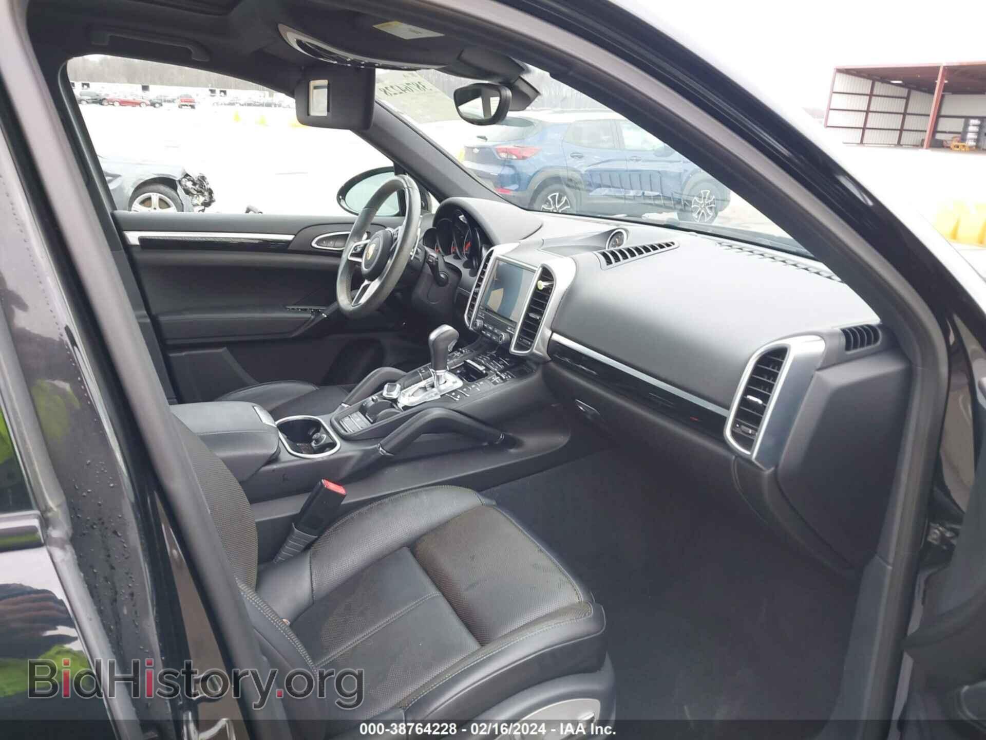 2017 PORSCHE CAYENNE - VIN: WP1AA2A26HKA81730 - Фото 5