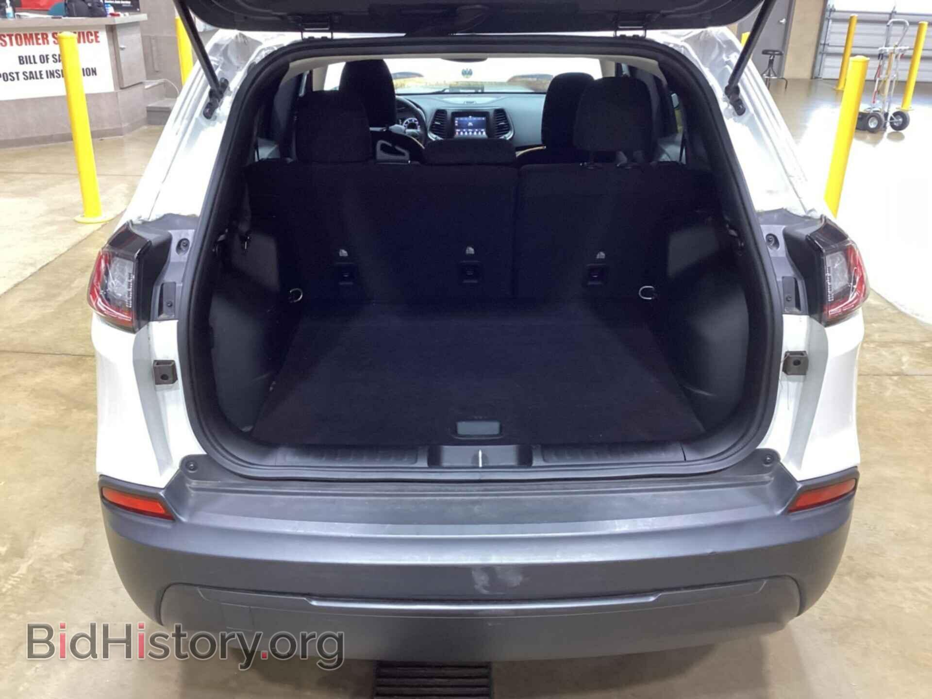2021 JEEP CHEROKEE - VIN: 1C4PJMCB0MD218292 - Photo 2