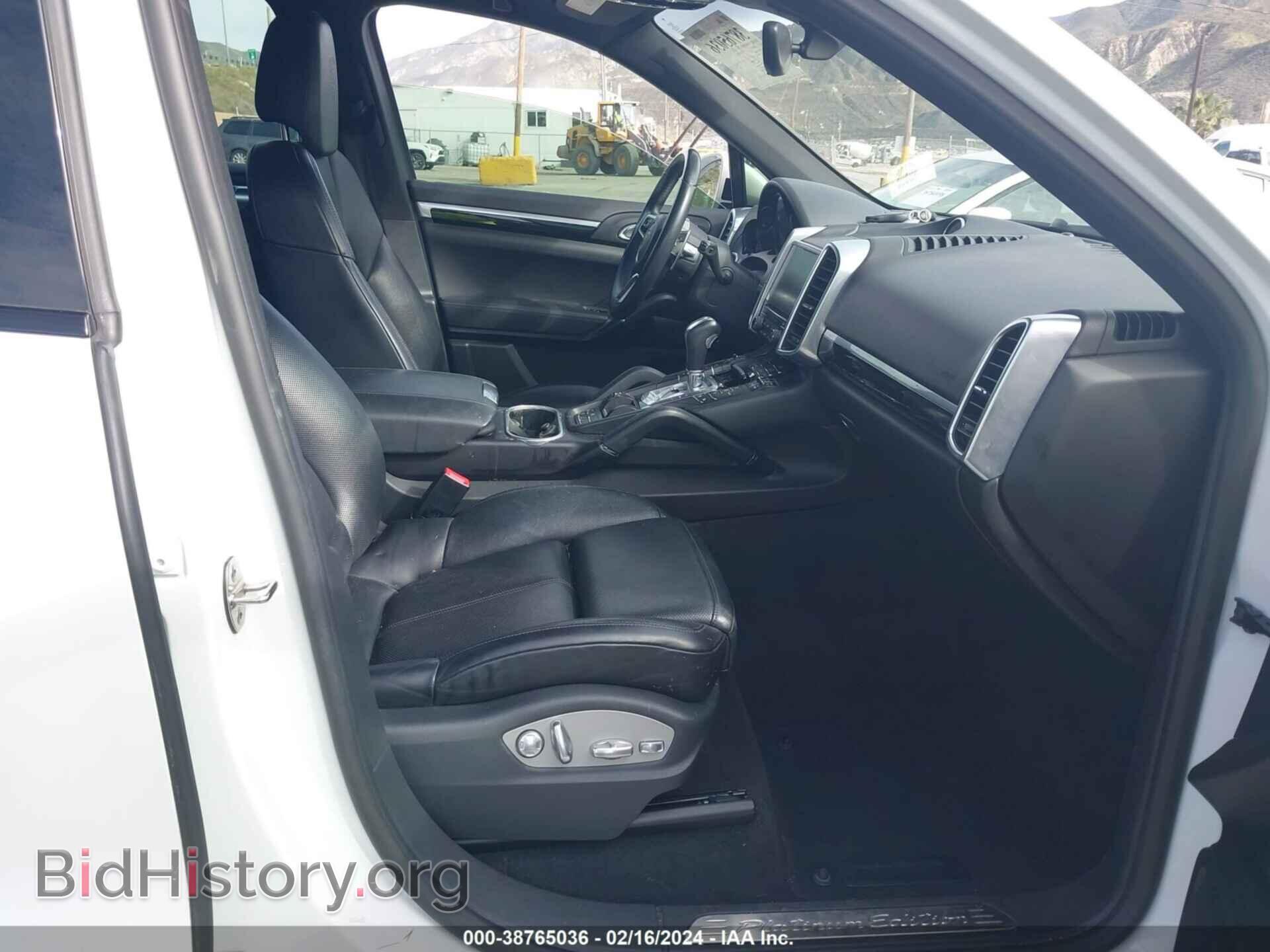 2017 PORSCHE CAYENNE - VIN: WP1AA2A20HKA80508 - Фото 5