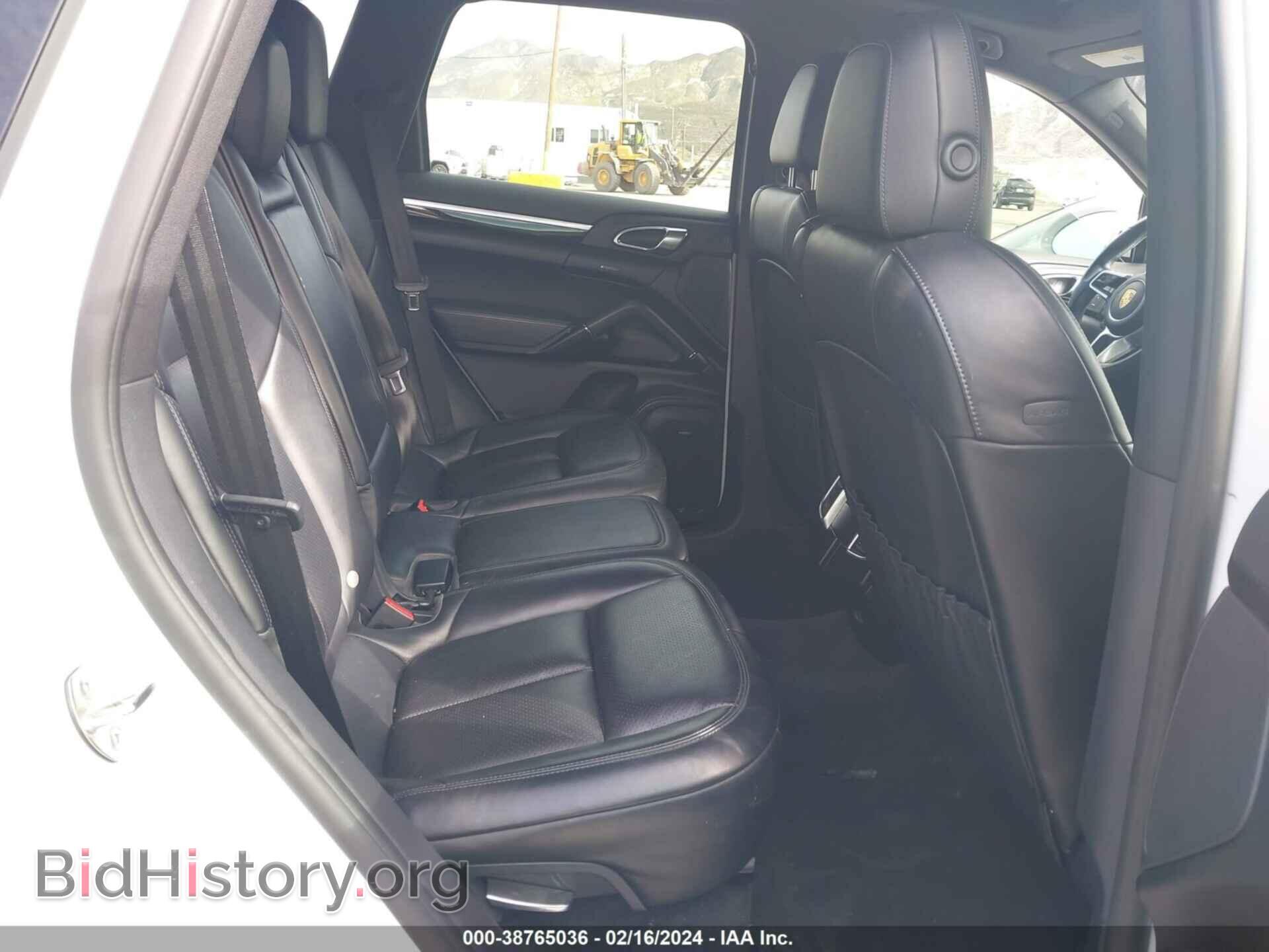 2017 PORSCHE CAYENNE - VIN: WP1AA2A20HKA80508 - Фото 8