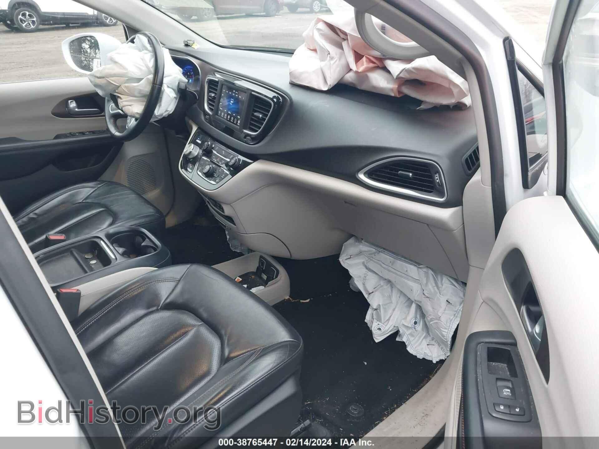 2018 CHRYSLER PACIFICA - VIN: 2C4RC1BG5JR152328 - Фото 5