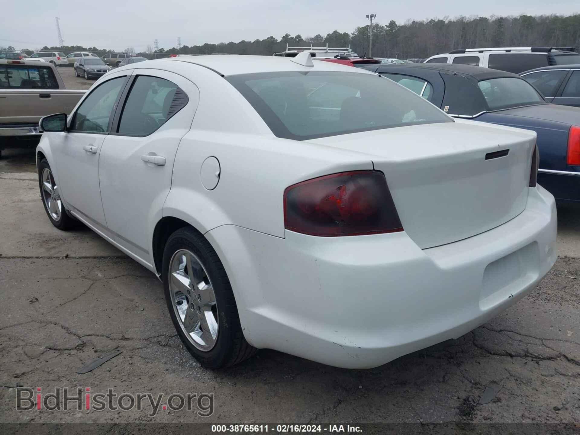 2011 DODGE AVENGER - VIN: 1B3BD1FB4BN559442 - Фото 3