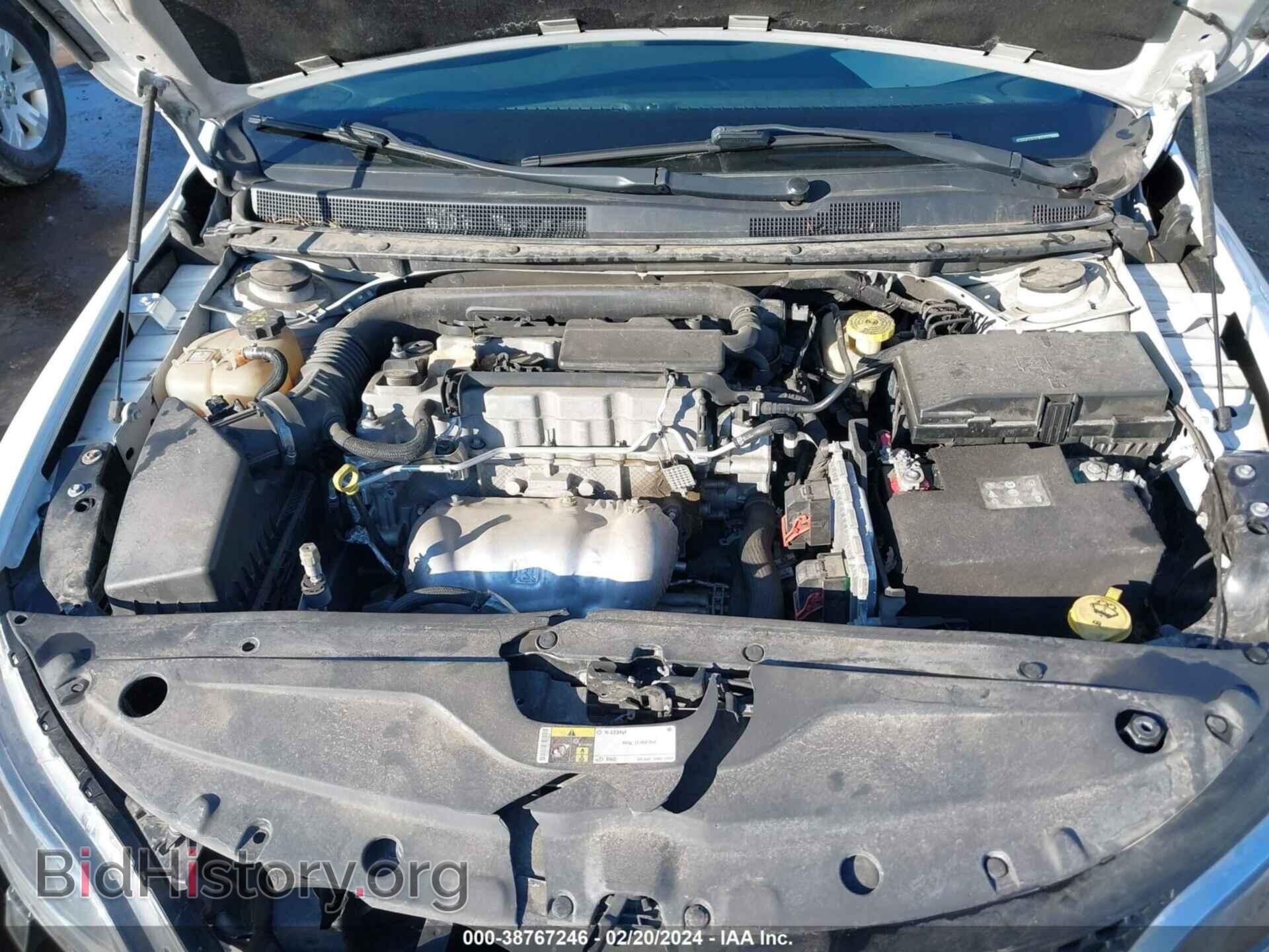 2016 CHRYSLER 200 - VIN: 1C3CCCAB3GN155424 - Фото 10