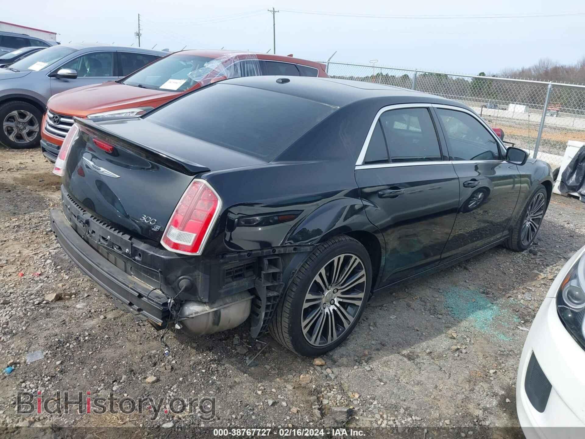 2013 CHRYSLER 300 - VIN: 2C3CCABT3DH652795 - Фото 4
