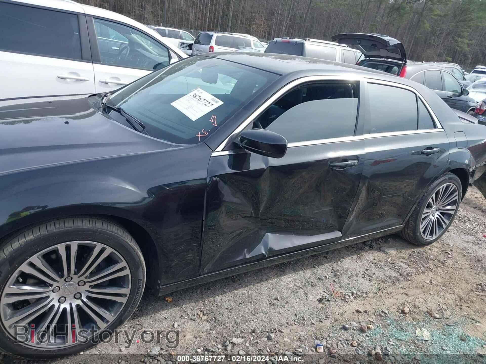2013 CHRYSLER 300 - VIN: 2C3CCABT3DH652795 - Фото 6