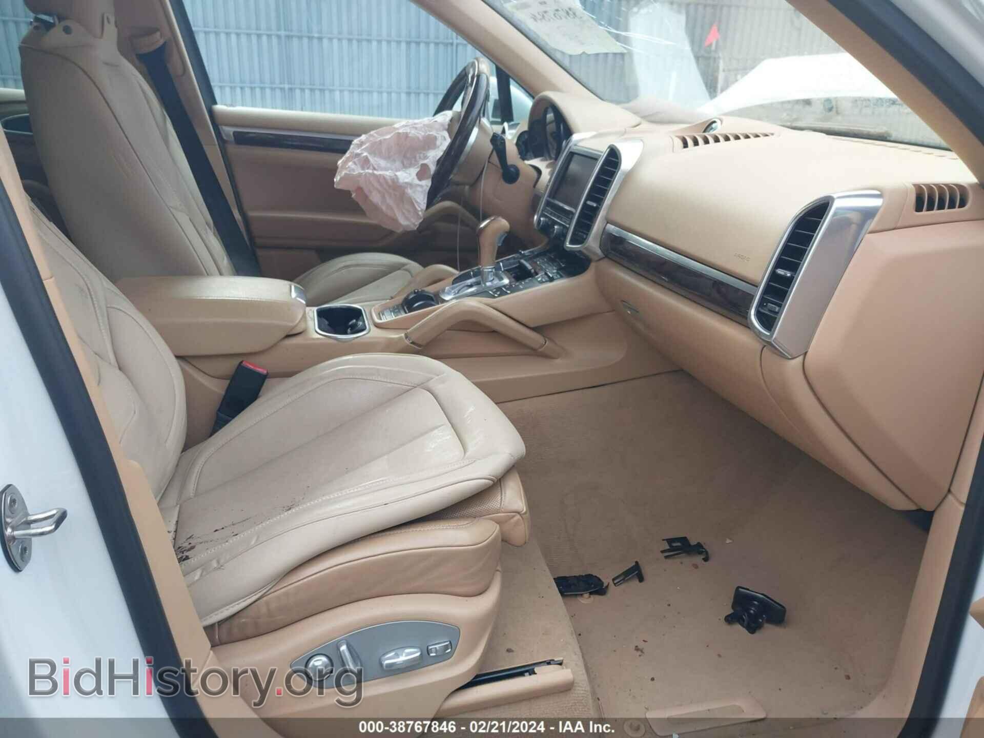 2016 PORSCHE CAYENNE - VIN: WP1AA2A28GLA08819 - Фото 5