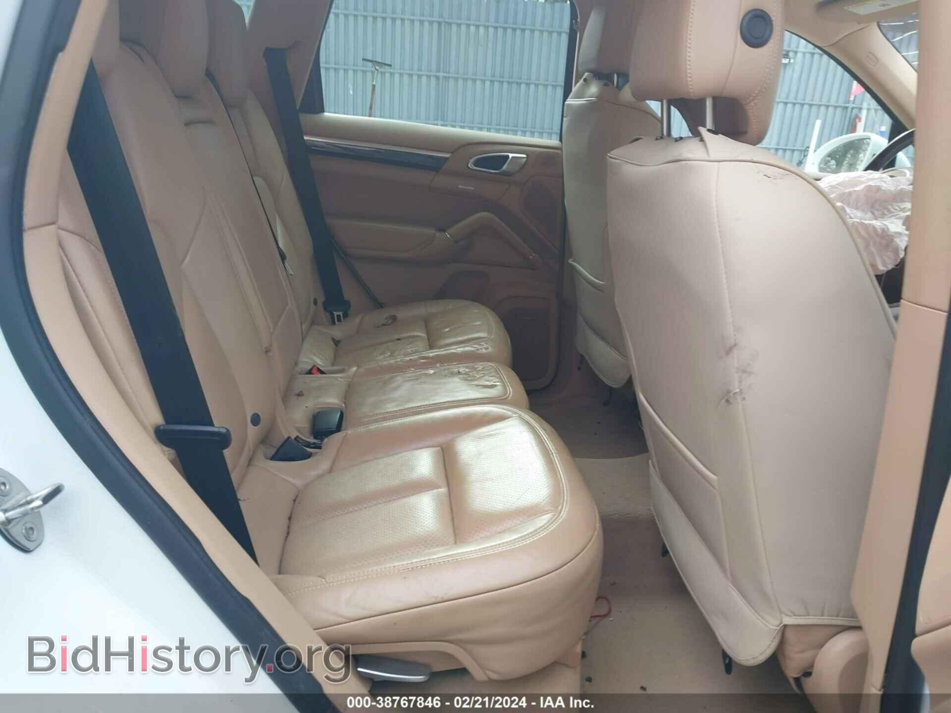 2016 PORSCHE CAYENNE - VIN: WP1AA2A28GLA08819 - Фото 8