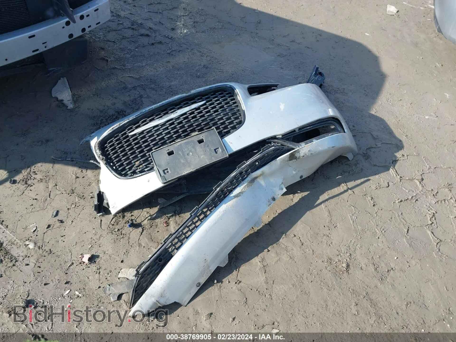 2019 CHRYSLER 300 - VIN: 2C3CCAGG8KH662294 - Фото 12