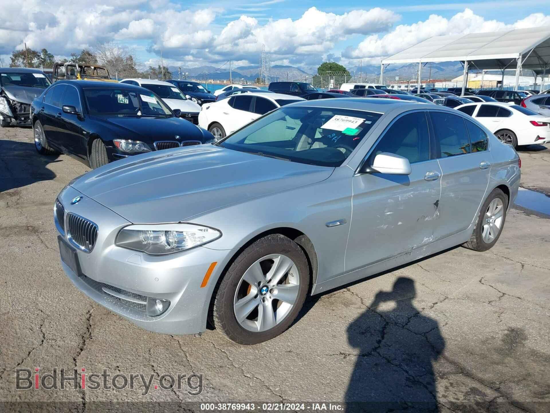 2012 BMW 528I - VIN: WBAXG5C59CDY28105 - Фото 2
