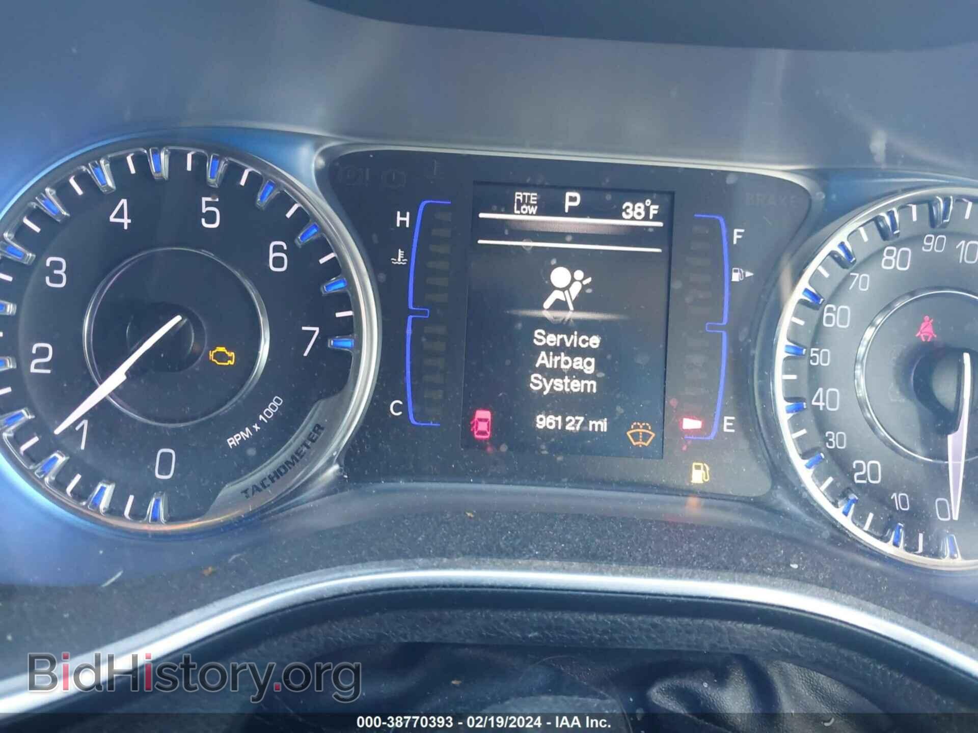 2015 CHRYSLER 200 - VIN: 1C3CCCAB1FN715813 - Фото 7