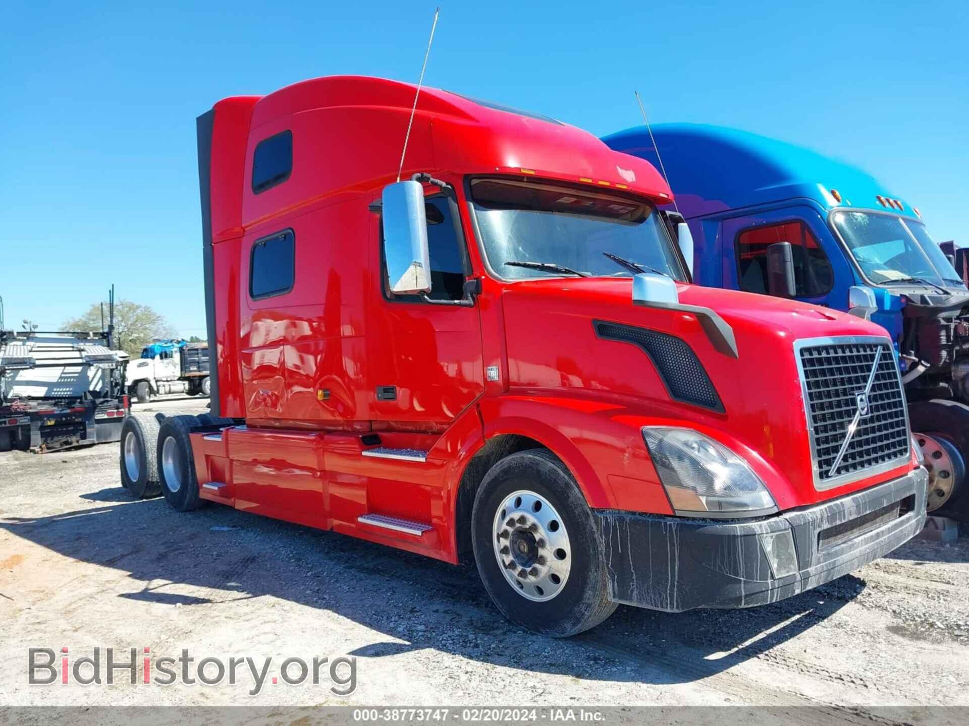 Фотография 4V4NC9EH7GN959073 - VOLVO VN 2016