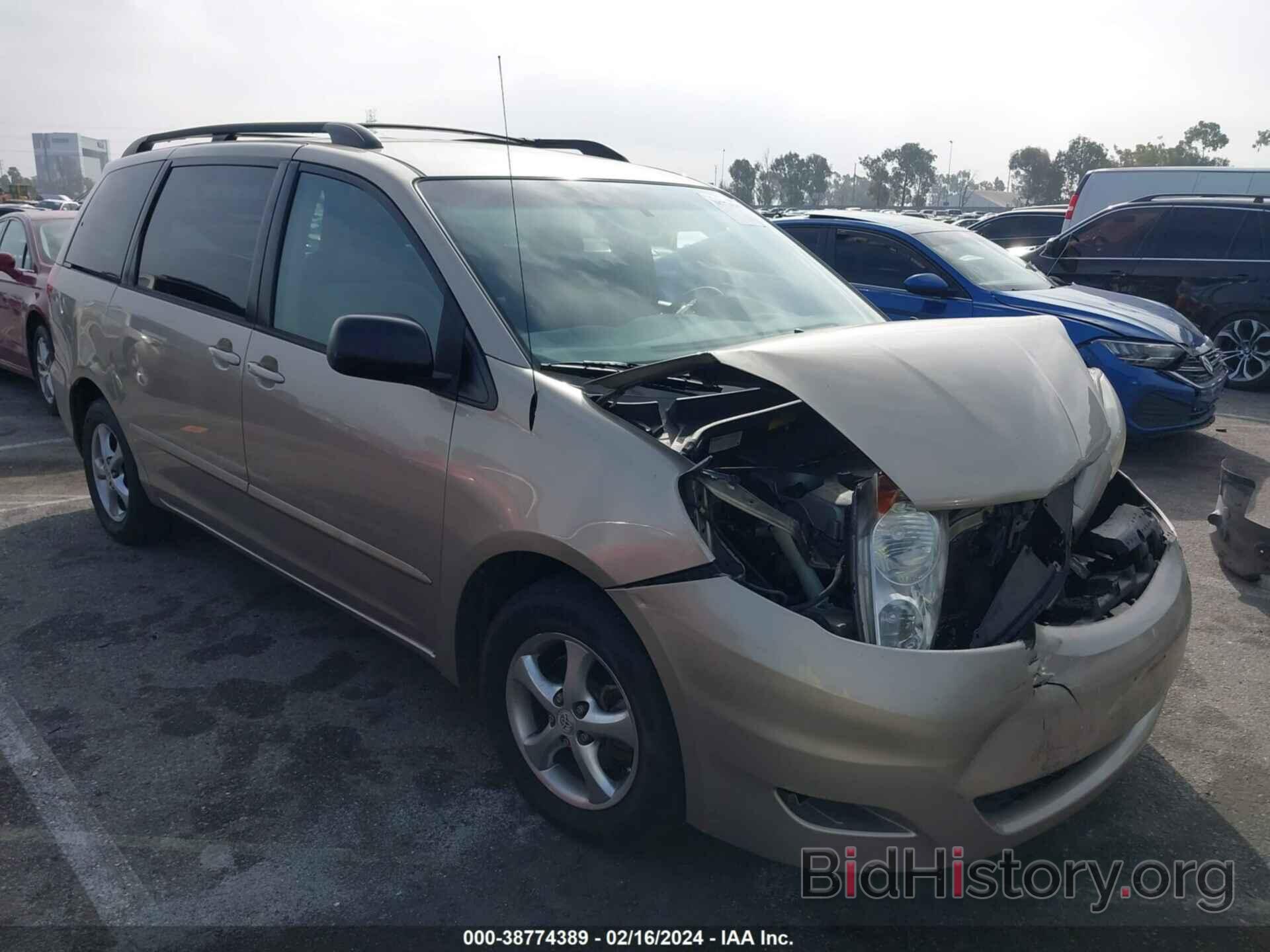 Photo 5TDZK23C18S117131 - TOYOTA SIENNA 2008