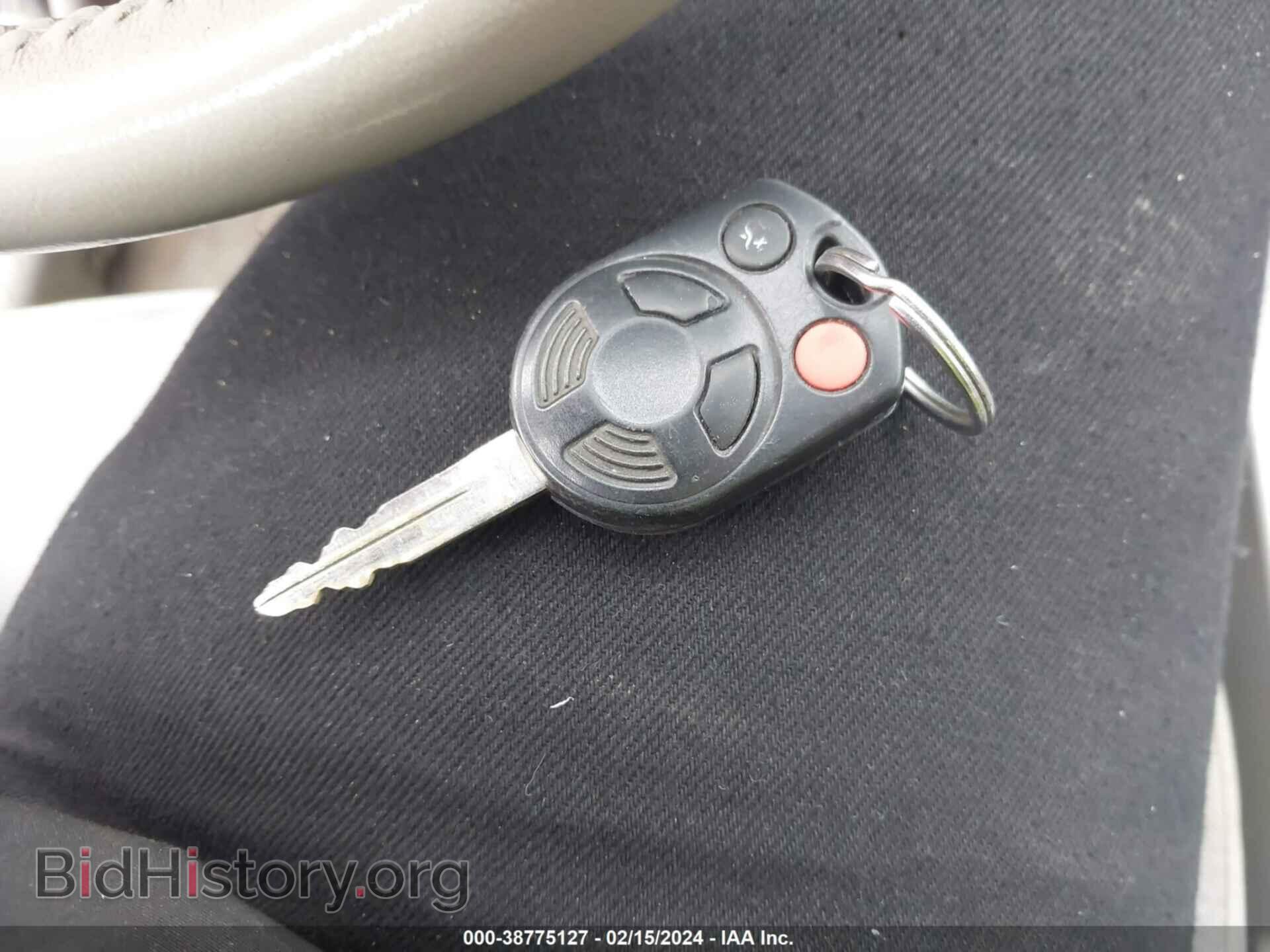 2011 FORD ESCAPE - VIN: 1FMCU0D75BKC41693 - Фото 11