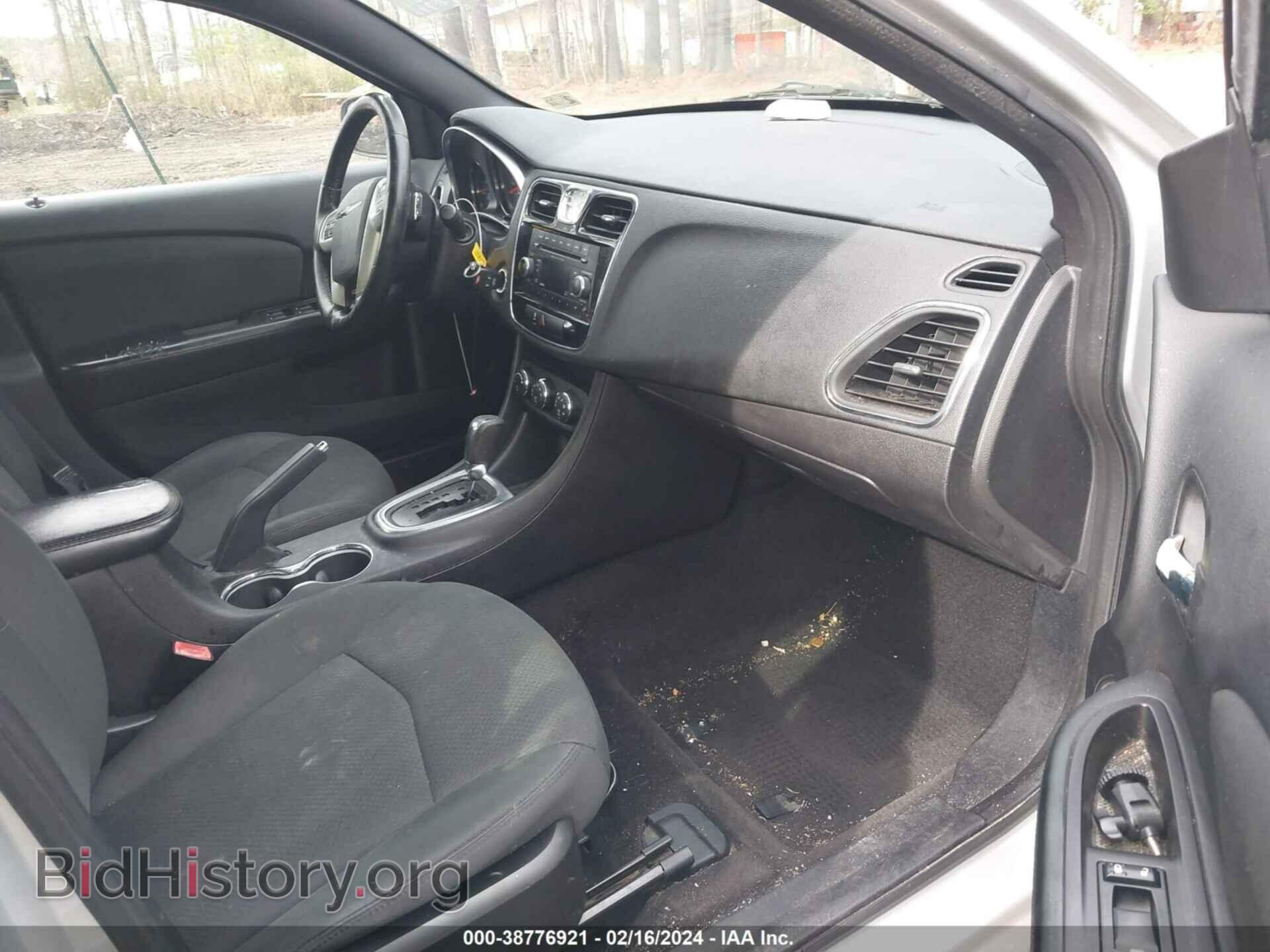 2012 CHRYSLER 200 - VIN: 1C3CCBBB5CN100217 - Photo 5