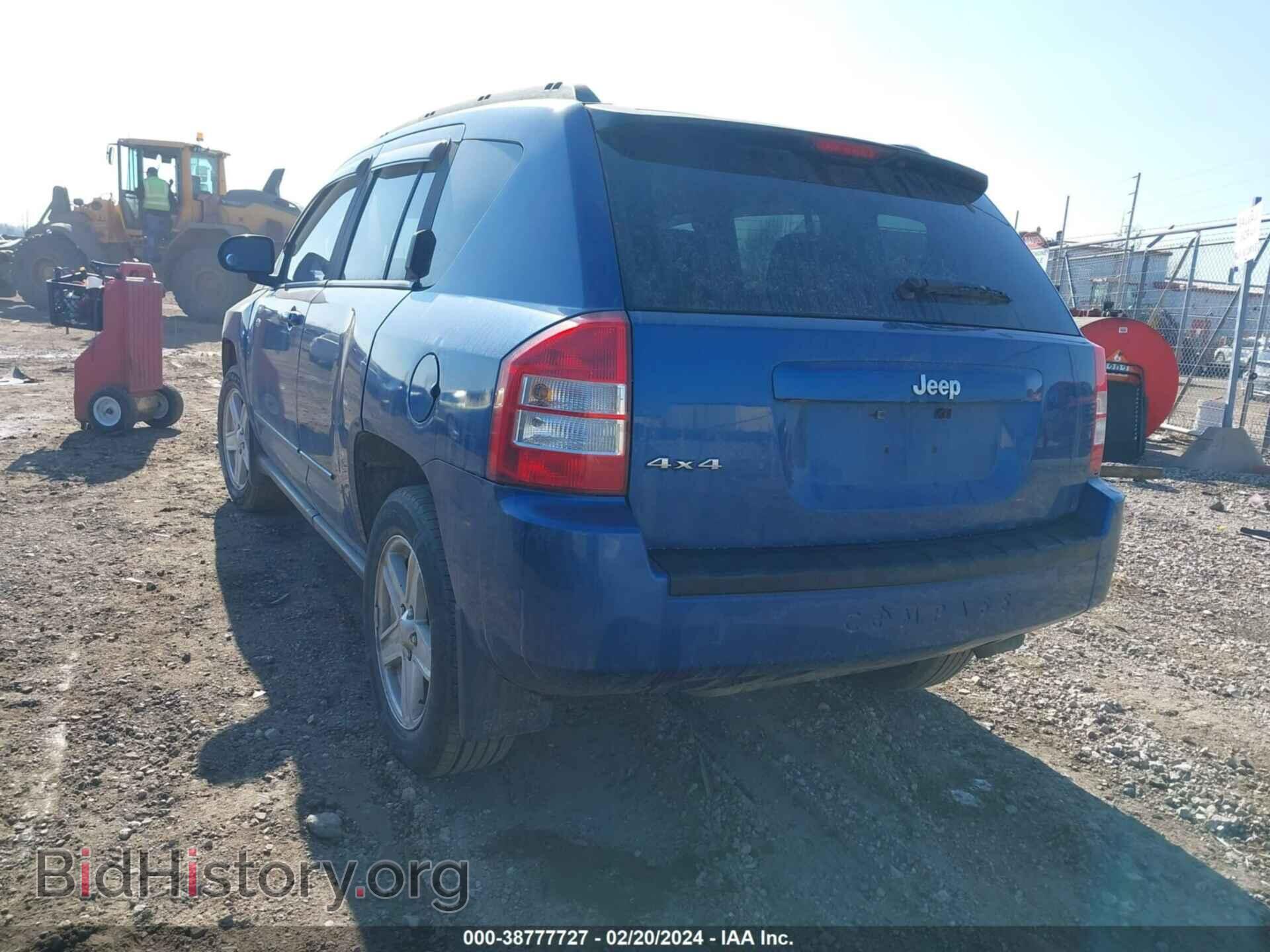 2010 JEEP COMPASS - VIN: 1J4NF4FB1AD523116 - Фото 3