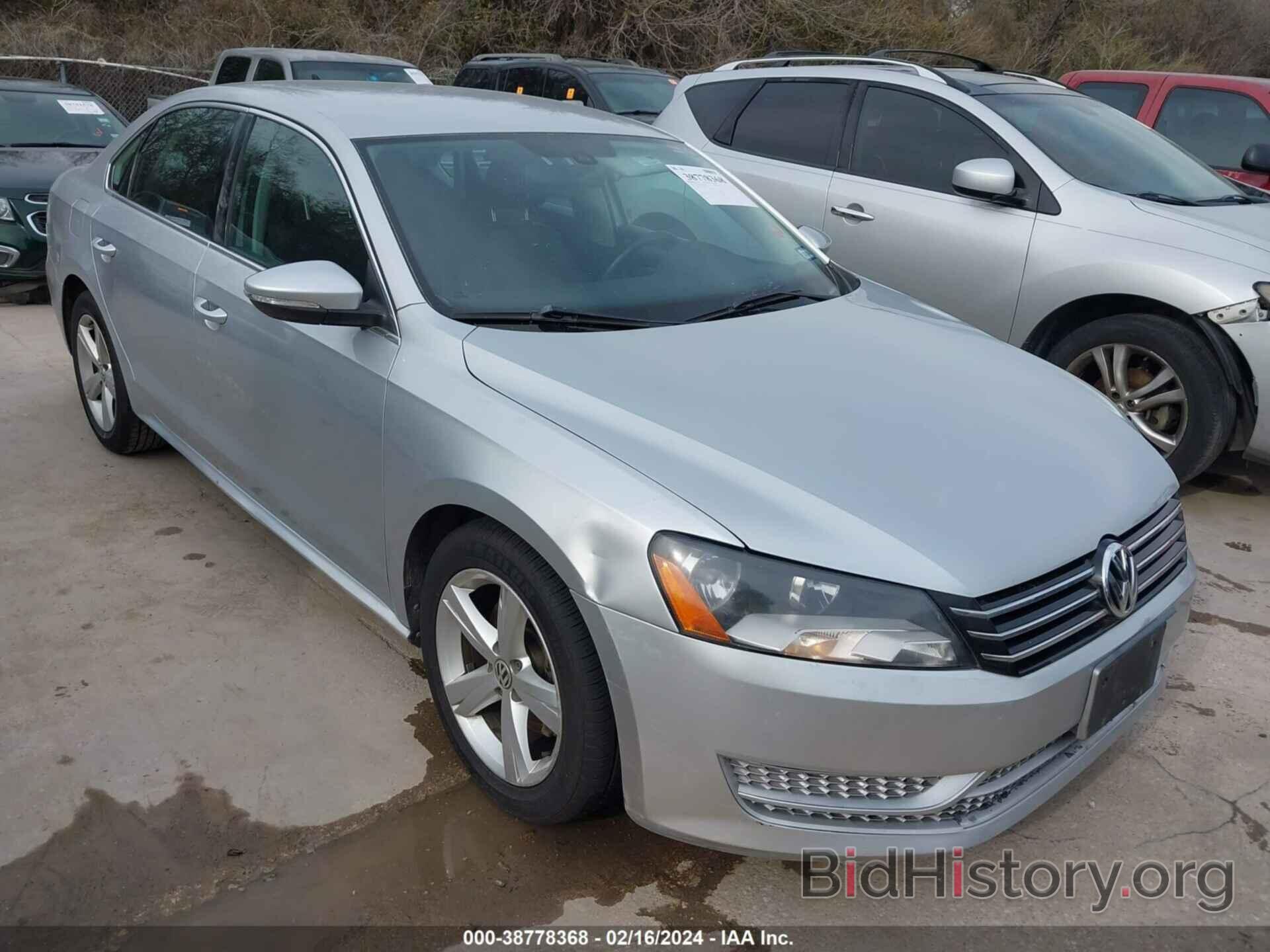 Photo 1VWBP7A30CC005799 - VOLKSWAGEN PASSAT 2012