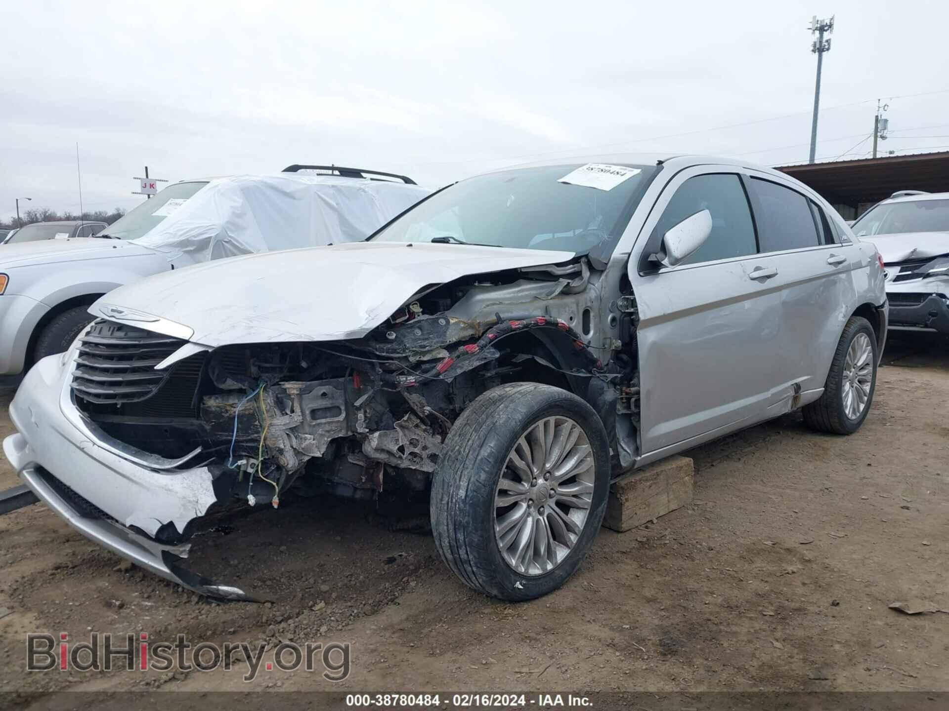 2012 CHRYSLER 200 - VIN: 1C3CCBAB4CN262034 - Photo 2