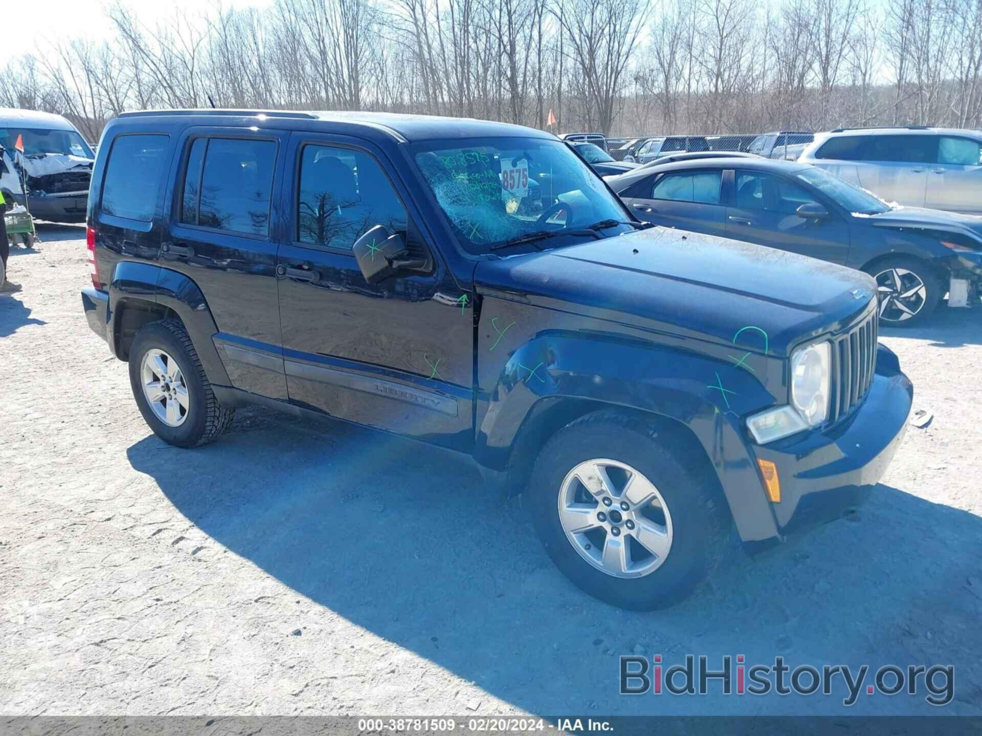 Photo 1J4PN2GK7BW555928 - JEEP LIBERTY 2011