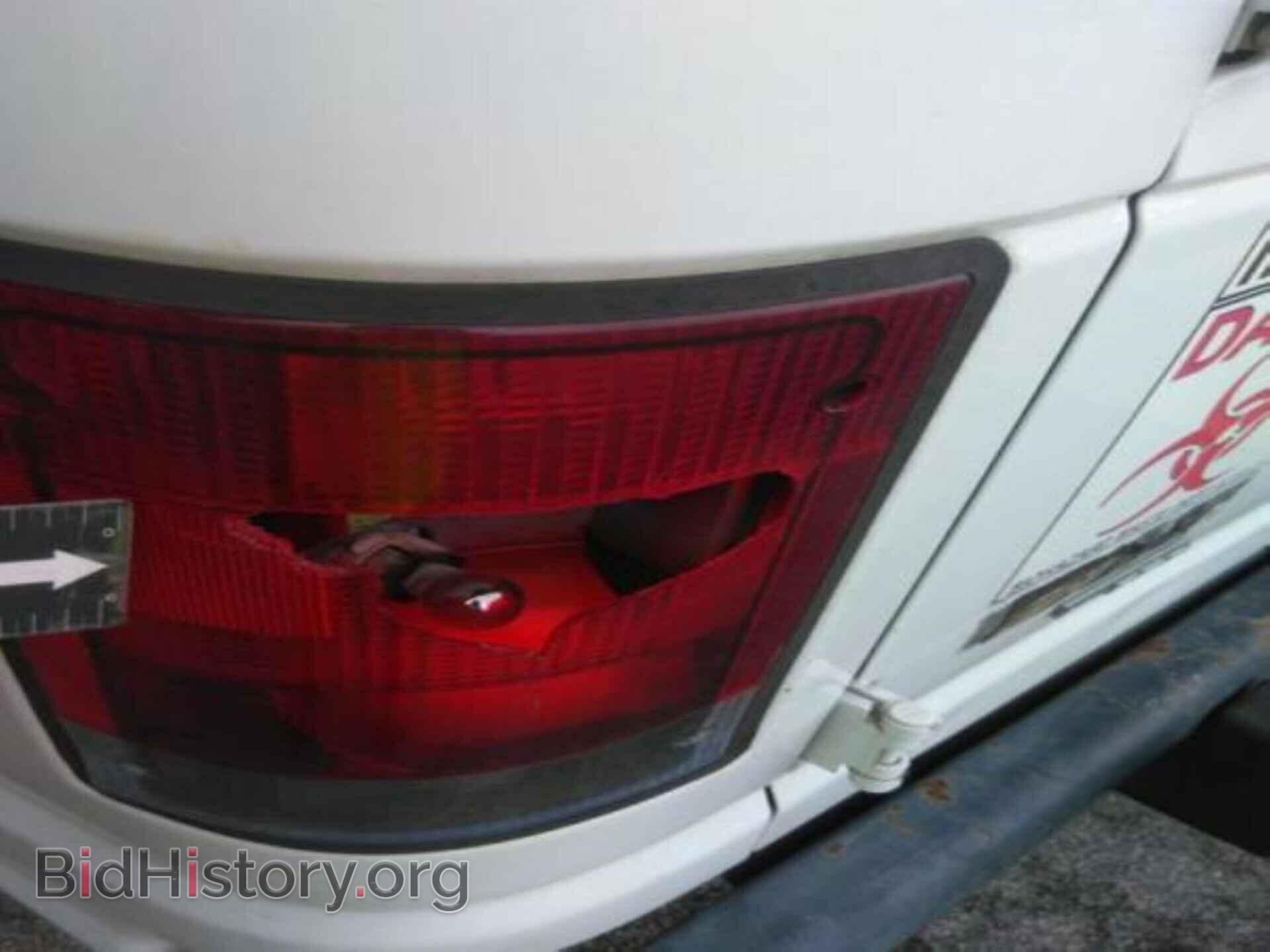 2011 FORD ECONOLINE - VIN: 1FTNE2EW3BDA56946 - Photo 2