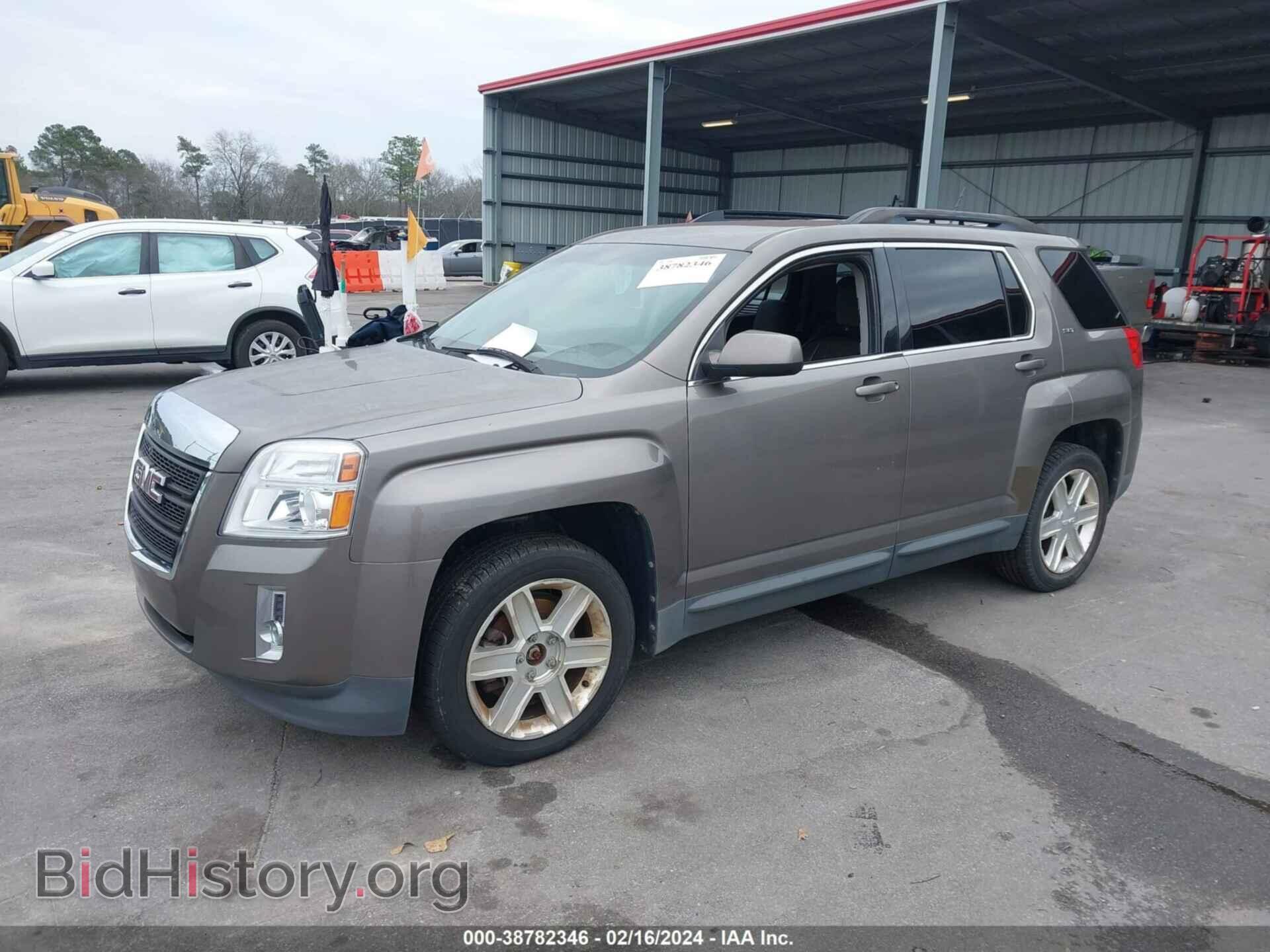 2011 GMC TERRAIN - VIN: 2CTALUEC2B6211706 - Photo 2