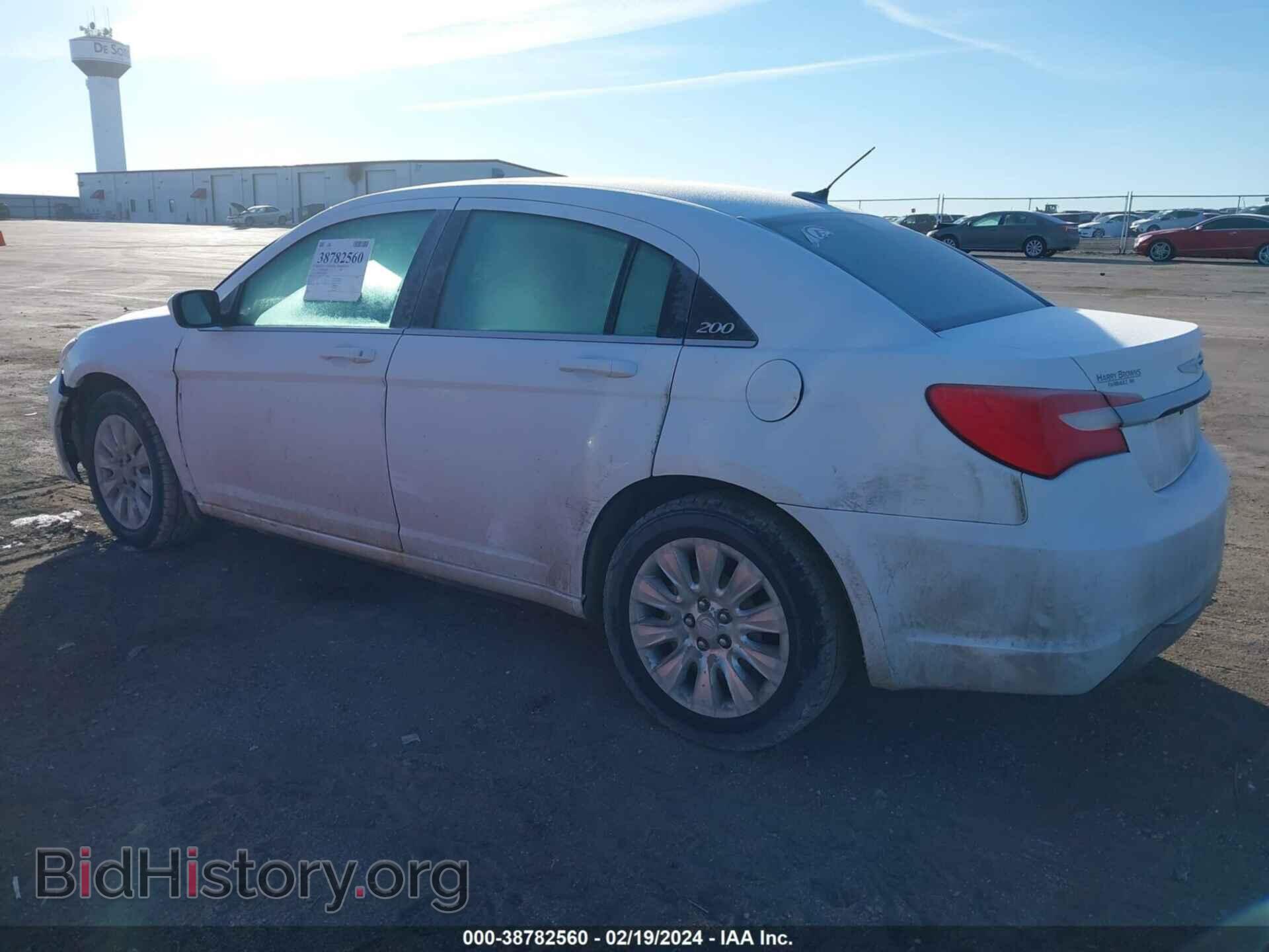 2012 CHRYSLER 200 - VIN: 1C3CCBAB1CN103830 - Фото 3