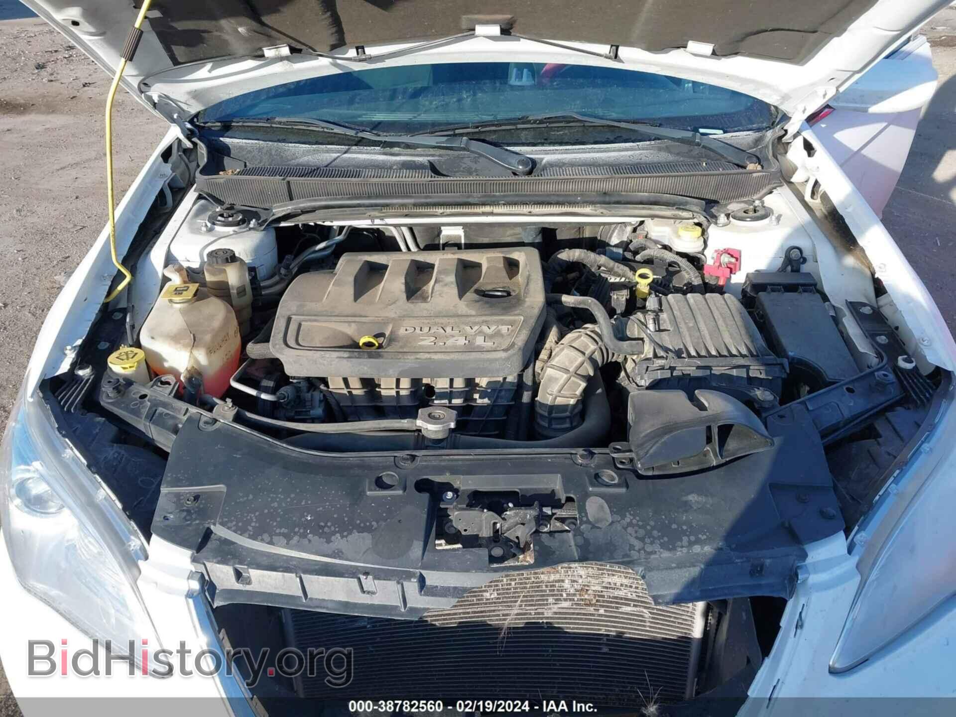 2012 CHRYSLER 200 - VIN: 1C3CCBAB1CN103830 - Фото 10