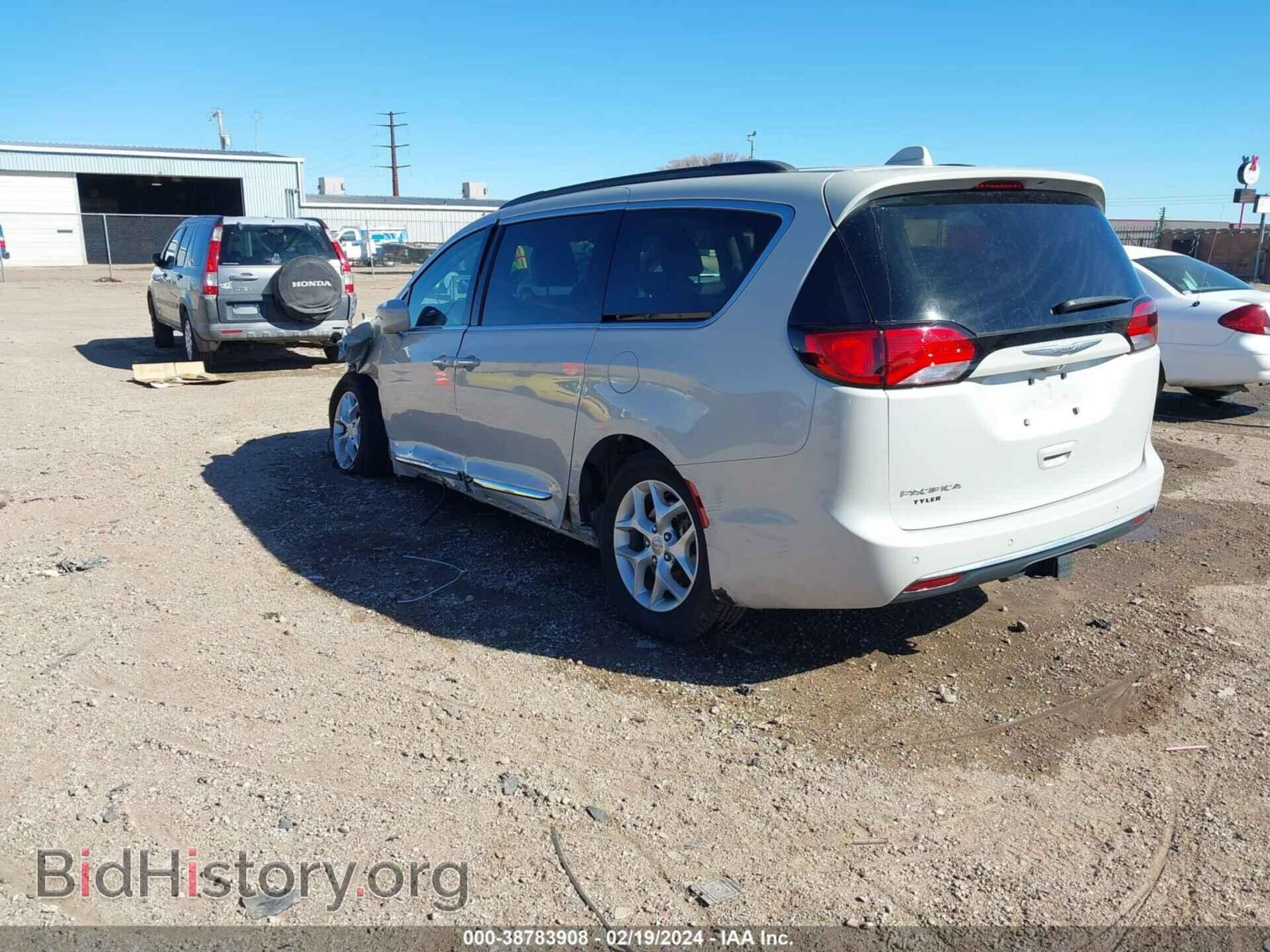 2017 CHRYSLER PACIFICA - VIN: 2C4RC1BG2HR611647 - Фото 3