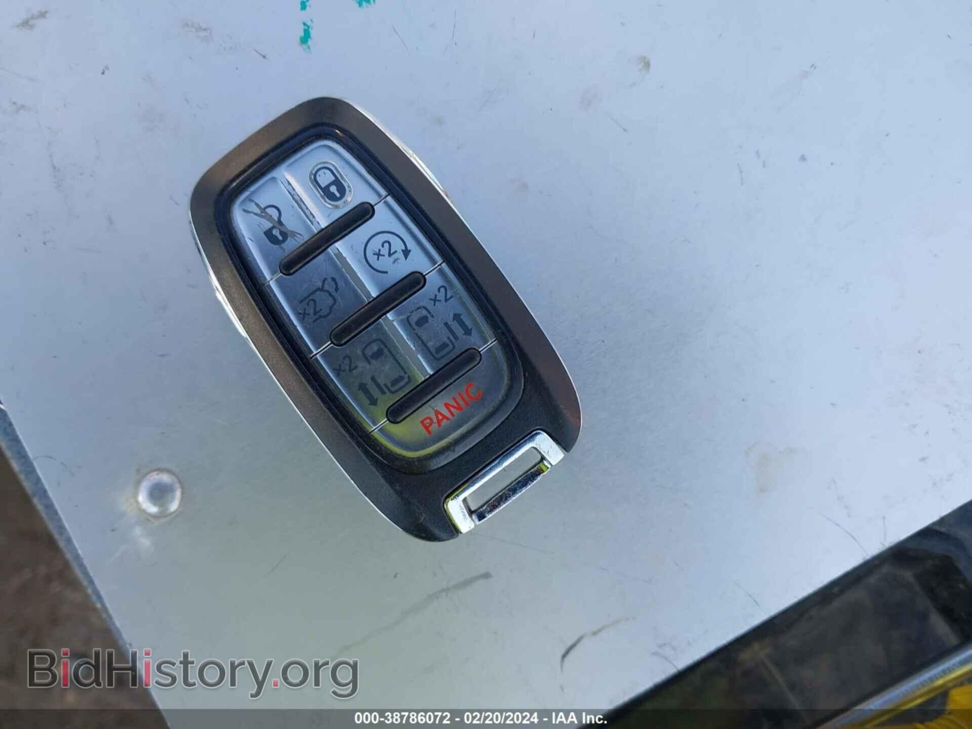 2019 CHRYSLER PACIFICA - VIN: 2C4RC1BG0KR731020 - Фото 11
