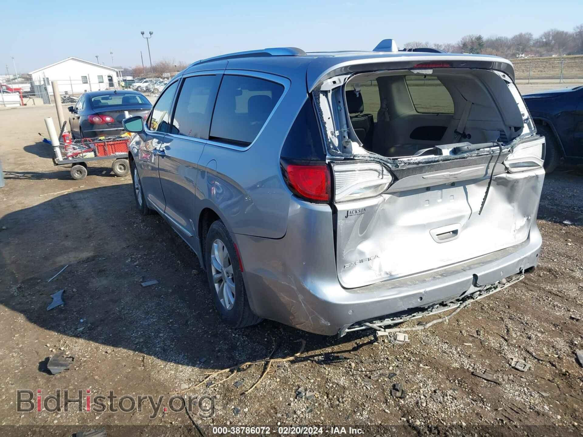 2019 CHRYSLER PACIFICA - VIN: 2C4RC1BG0KR731020 - Фото 3