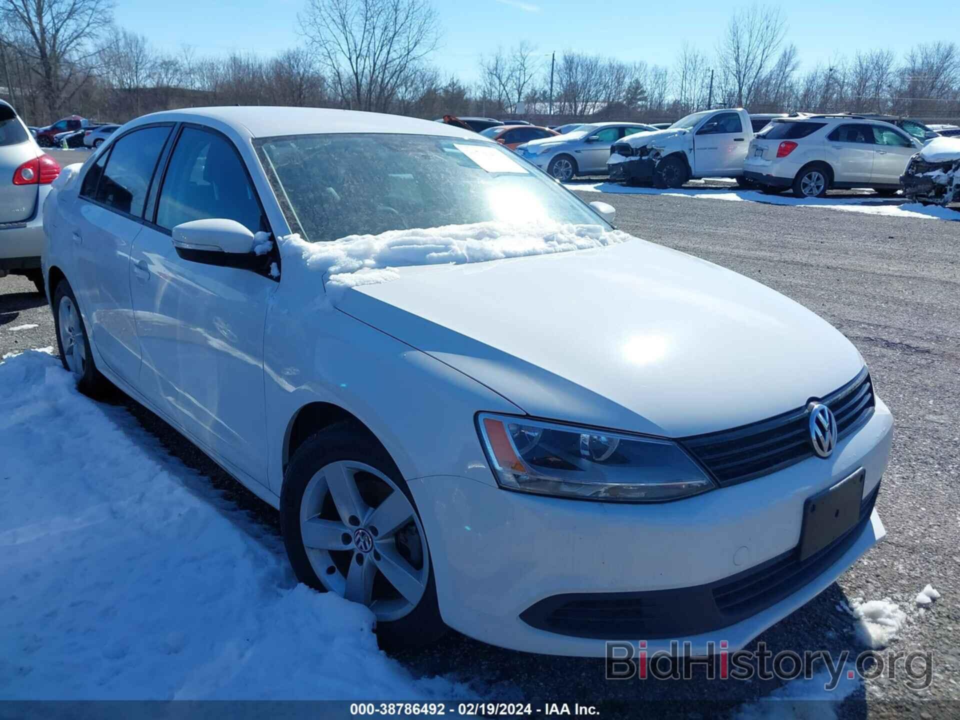 Photo 3VWLL7AJ9BM130747 - VOLKSWAGEN JETTA 2011