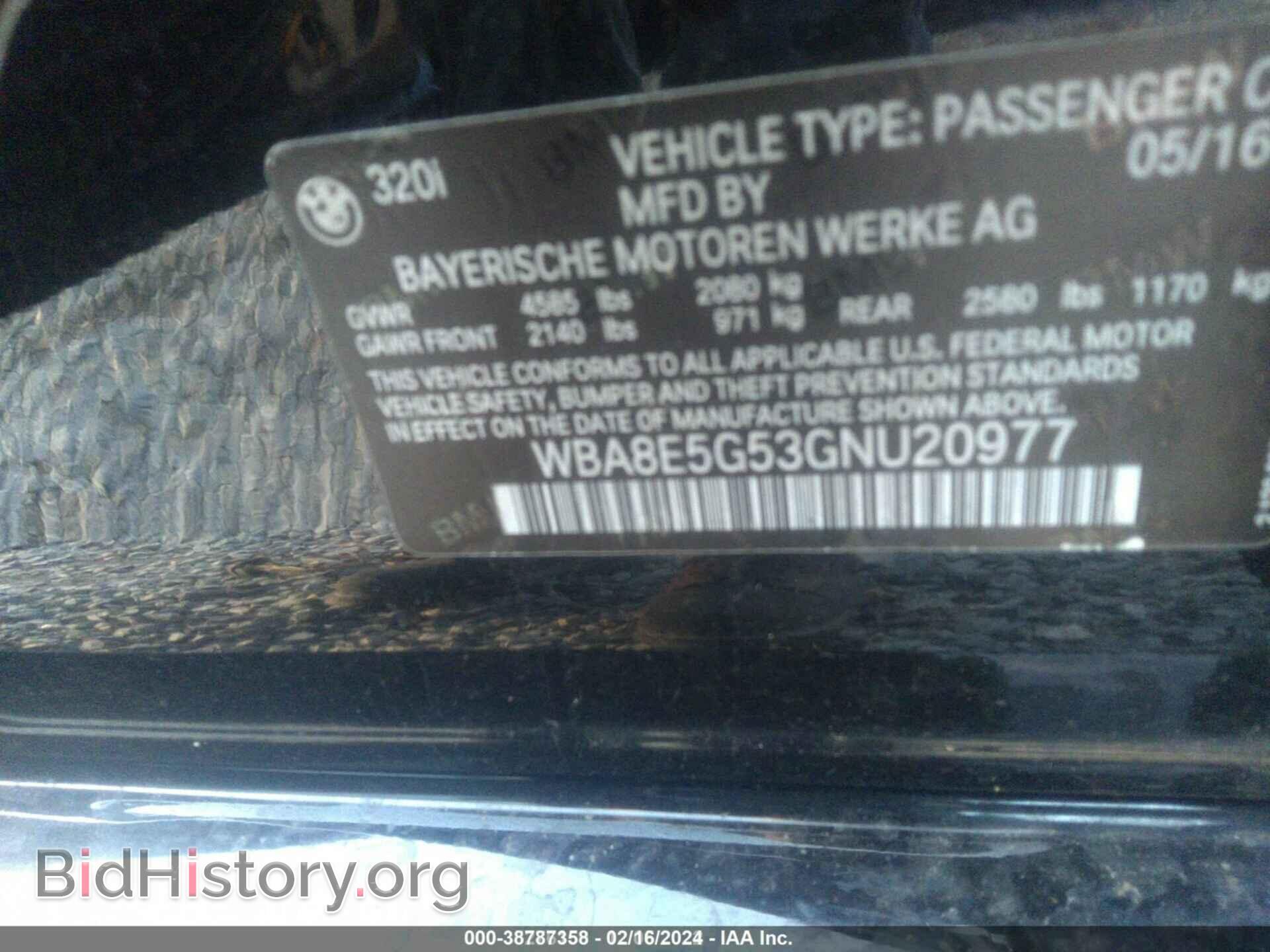 2016 BMW 320I - VIN: WBA8E5G53GNU20977 - Photo 9