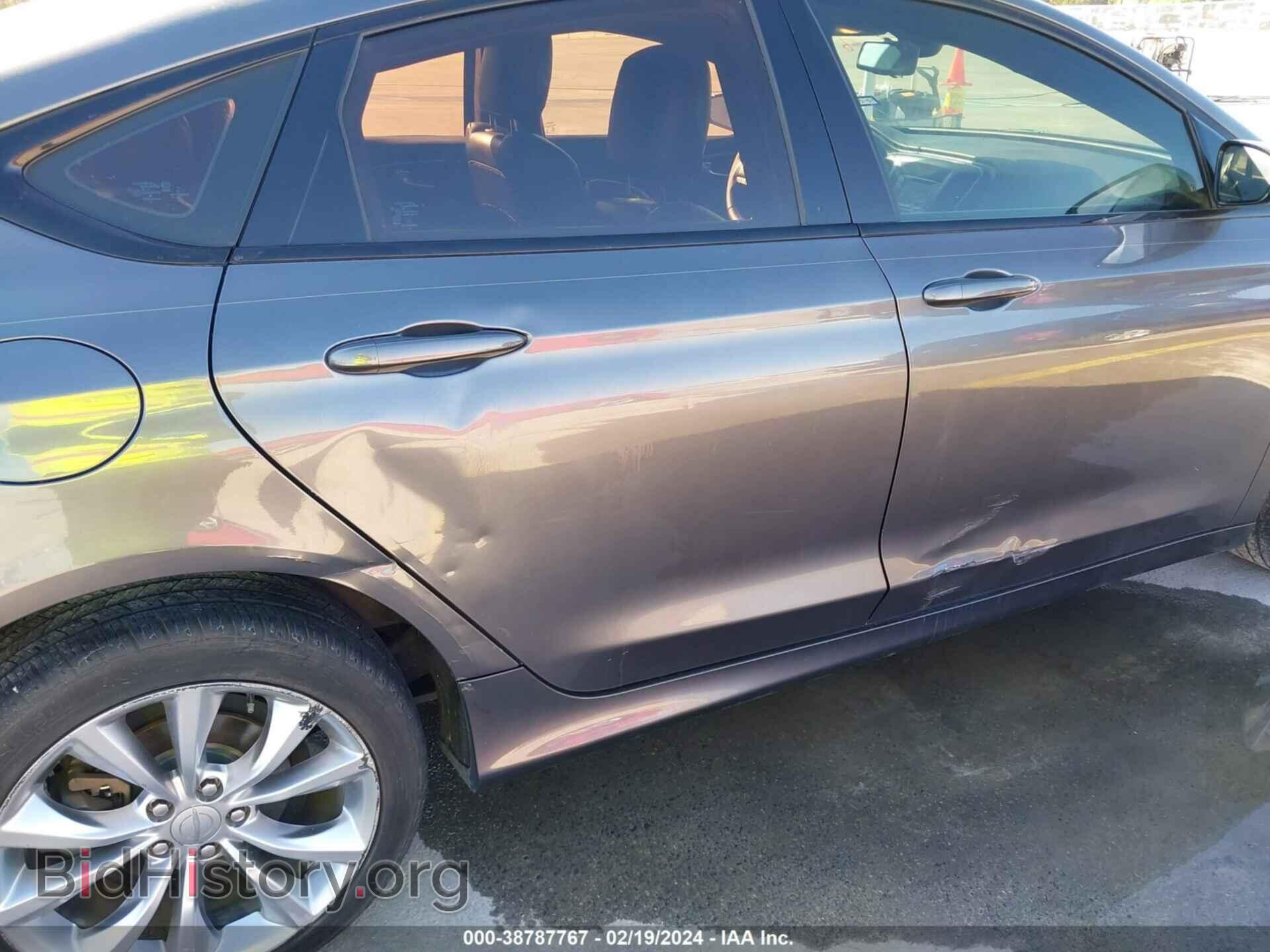 2015 CHRYSLER 200 - VIN: 1C3CCCDG5FN522748 - Фото 6