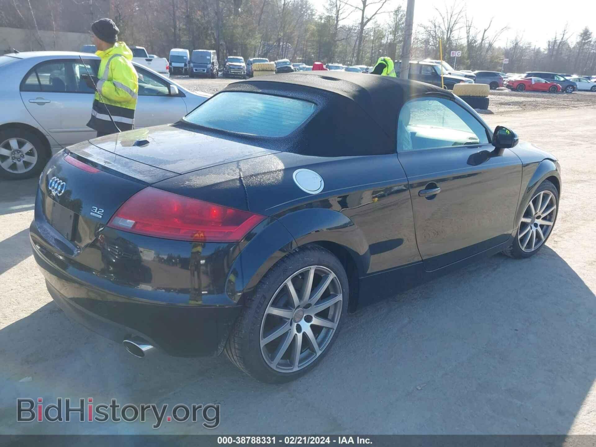 2008 AUDI TT - VIN: TRURD38J881001497 - Фото 4