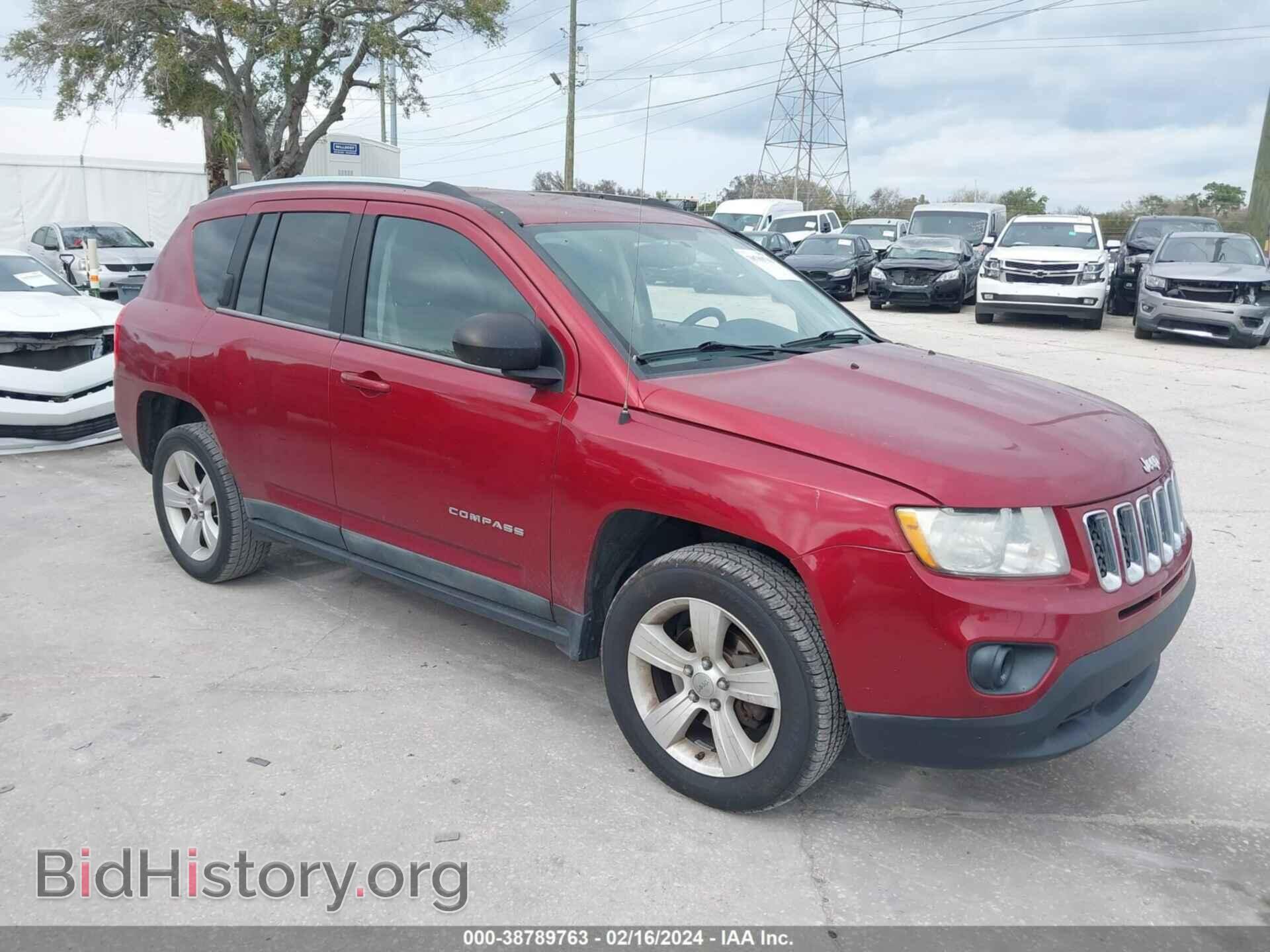 Photo 1J4NT1FA5BD173831 - JEEP COMPASS 2011
