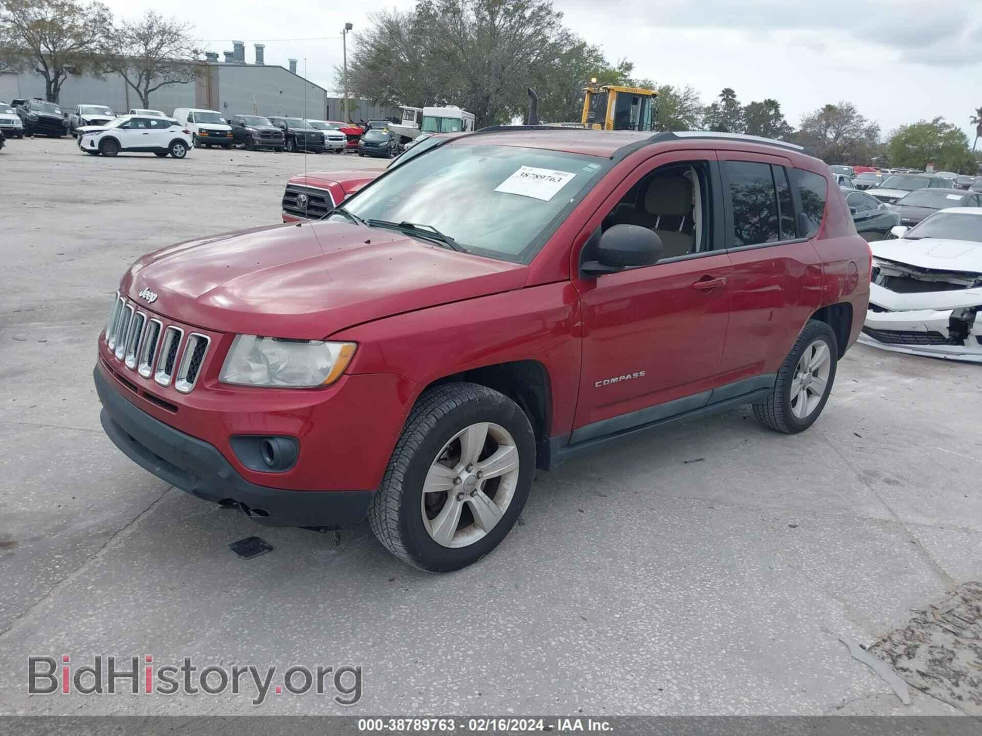 2011 JEEP COMPASS - VIN: 1J4NT1FA5BD173831 - Photo 2